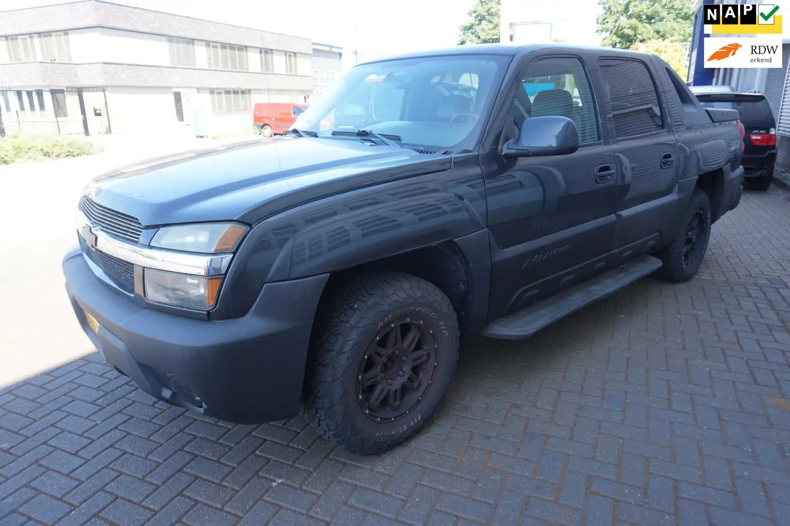 Chevrolet Avalanche USA 5.3 4WD 1500 LPG AIRCO / NAP PRIJS EX BTW Zwart - 1