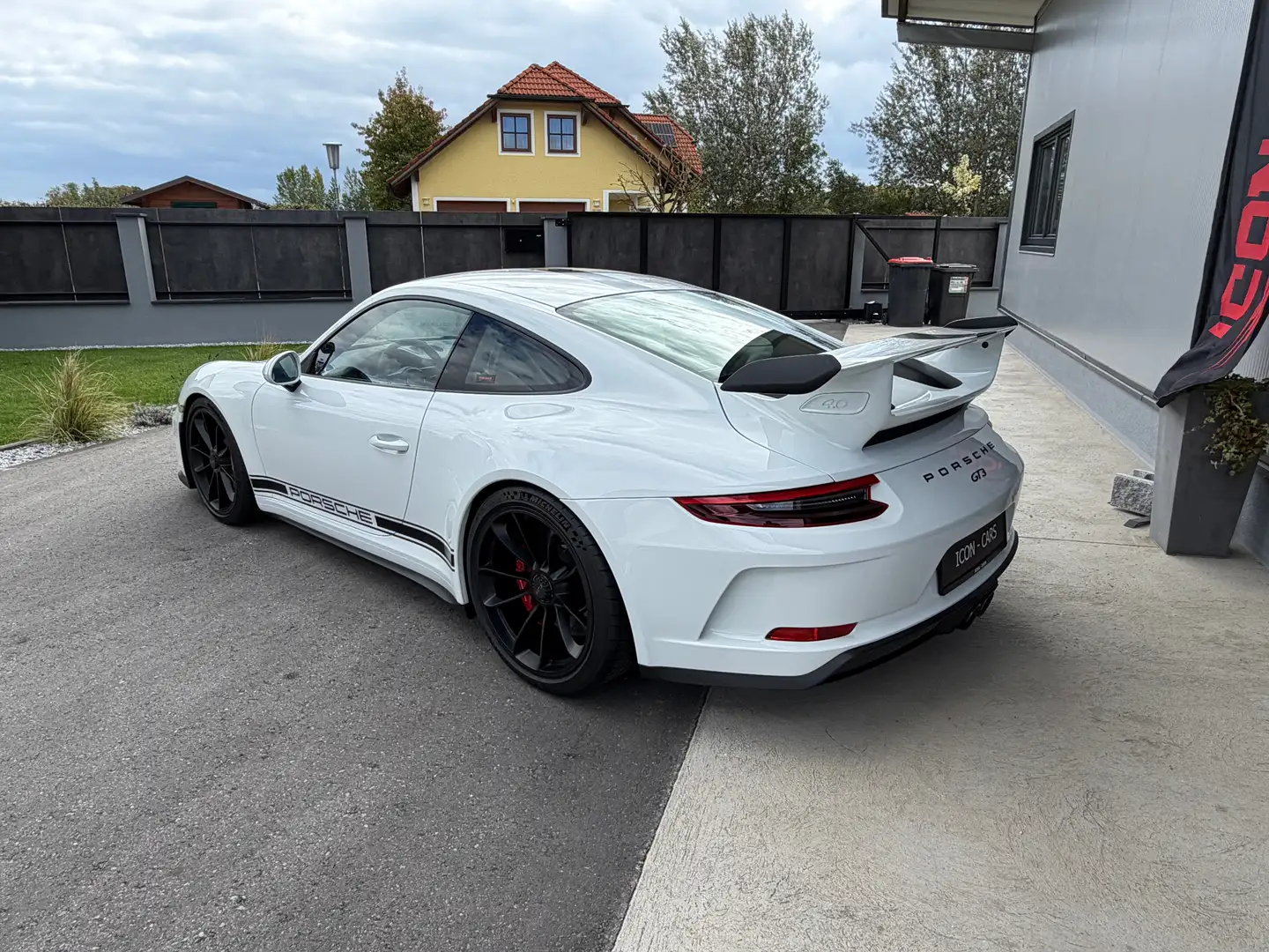 Porsche 911 991 GT3, Erstlack, 2. Hand, Approved 09/2027 Weiß - 2