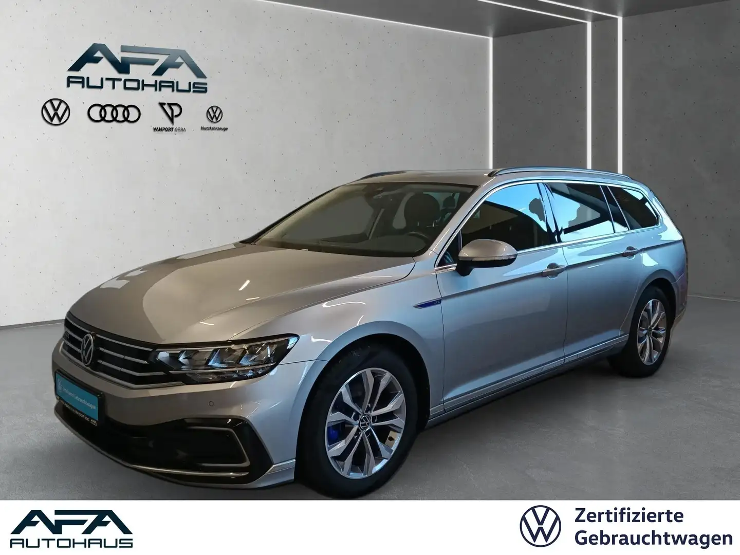 Volkswagen Passat Variant GTE 1.4 TSI DSG AHK*LED*ACC*DCC Silber - 1