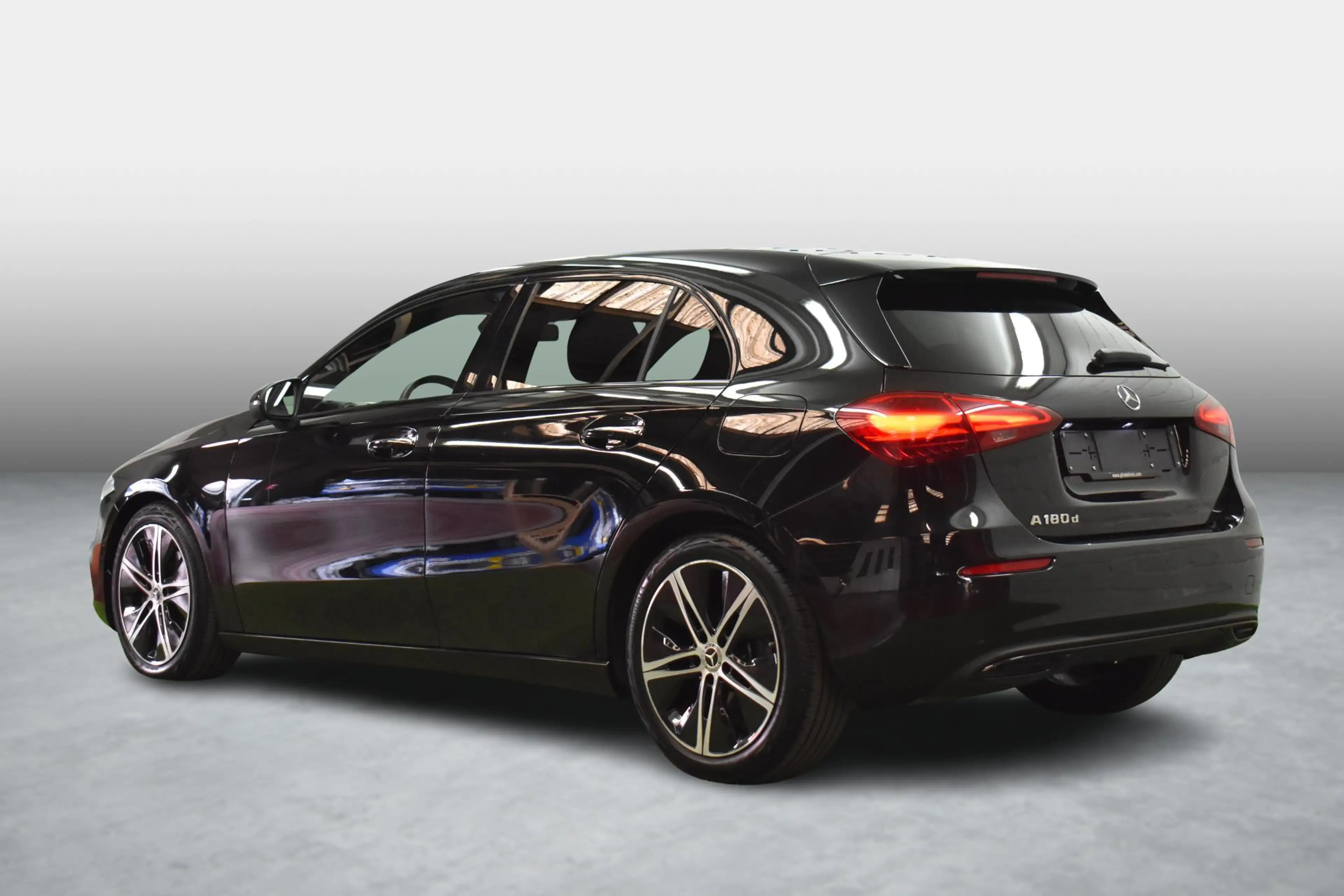 Mercedes-Benz A 180 A d Luxury Line — photo 6