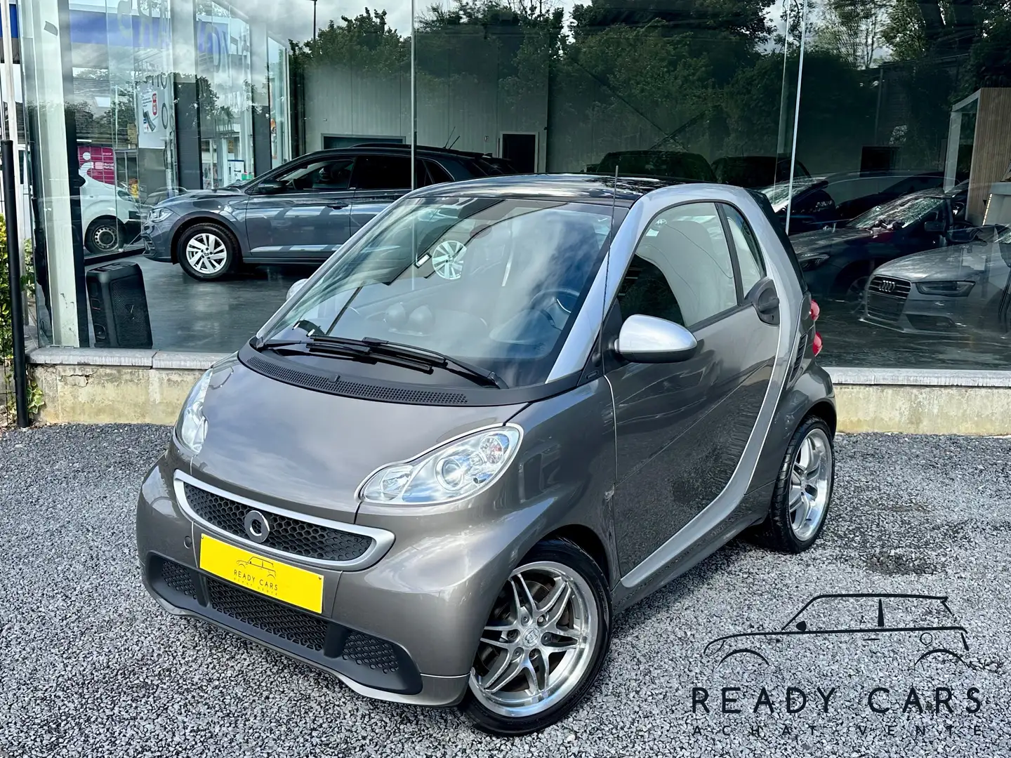 smart forTwo *1.0*AUTOMATIQUE*TOIT PANORAMIQUE*GPS Grijs - 1