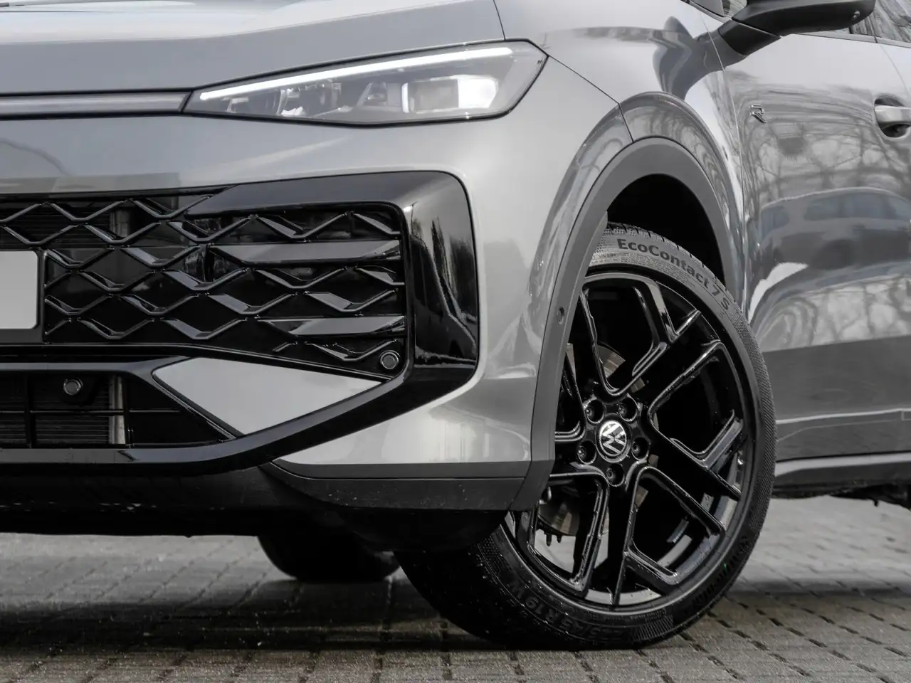 Volkswagen T-Roc R-Line Black Style 1.5 eTSI DSG IQ.Light AHK Ea... 5