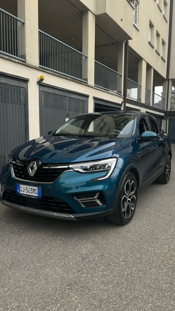 Renault Arkana 1.6 E-Tech full hybrid Intens 145cv Зелений - 1