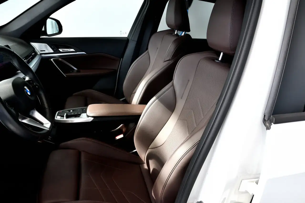BMW X1 снимка BMW X1