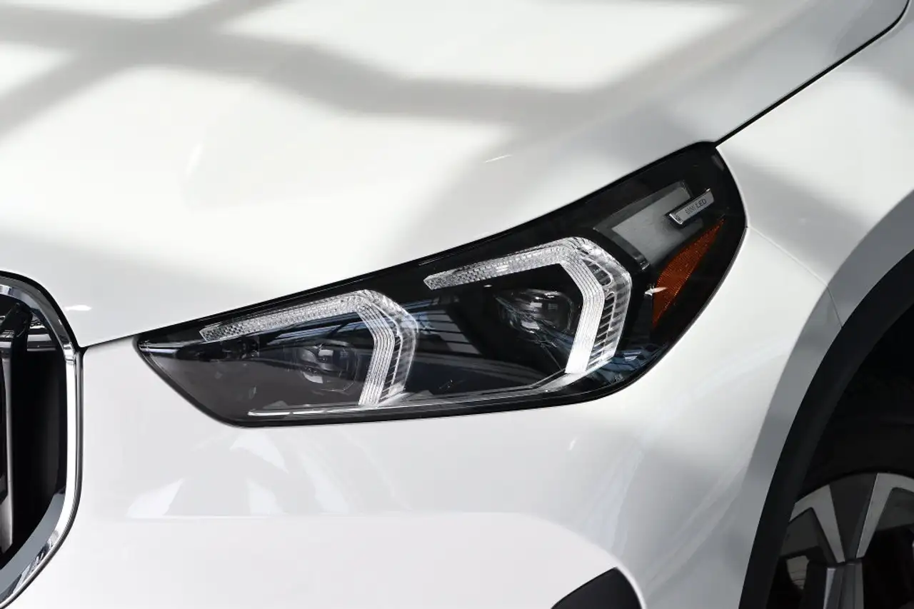 BMW X1 снимка BMW X1