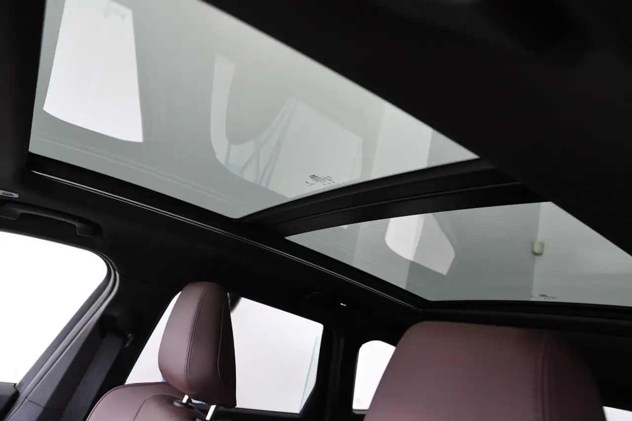 BMW X1 снимка BMW X1
