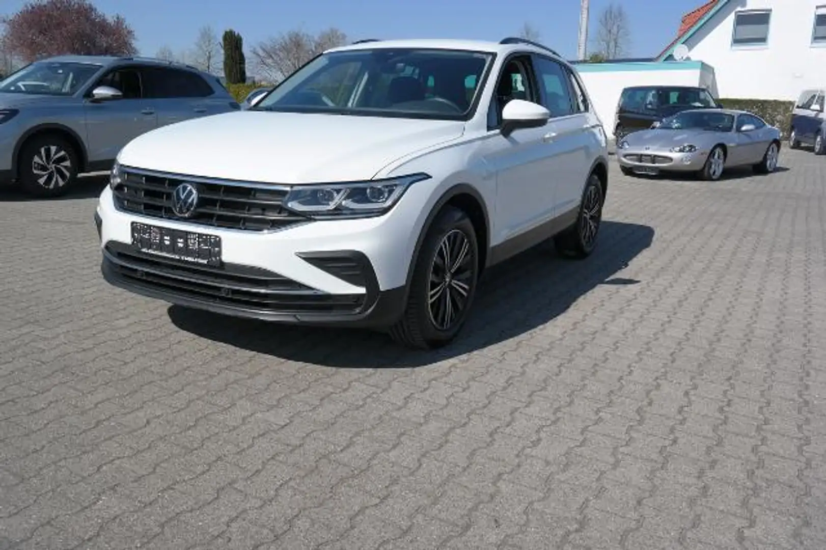 Volkswagen Tiguan 2.0 TDI Life DSG ,Std.-Hzg., Matrix AHK.... - 1