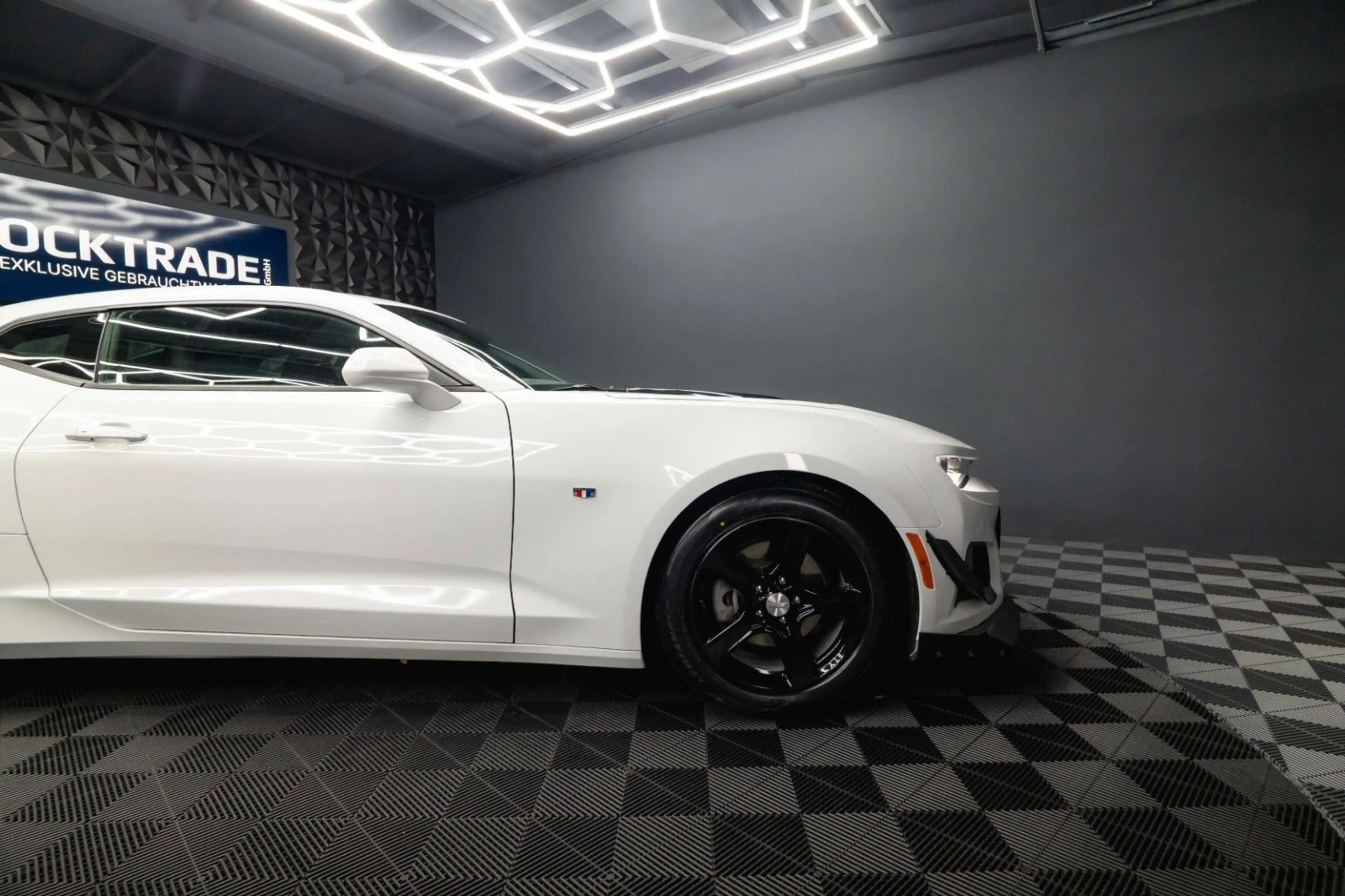 Chevrolet Camaro 2.0 Turbo Coupe ZL1 Package *CarPlay*LED* — photo 11