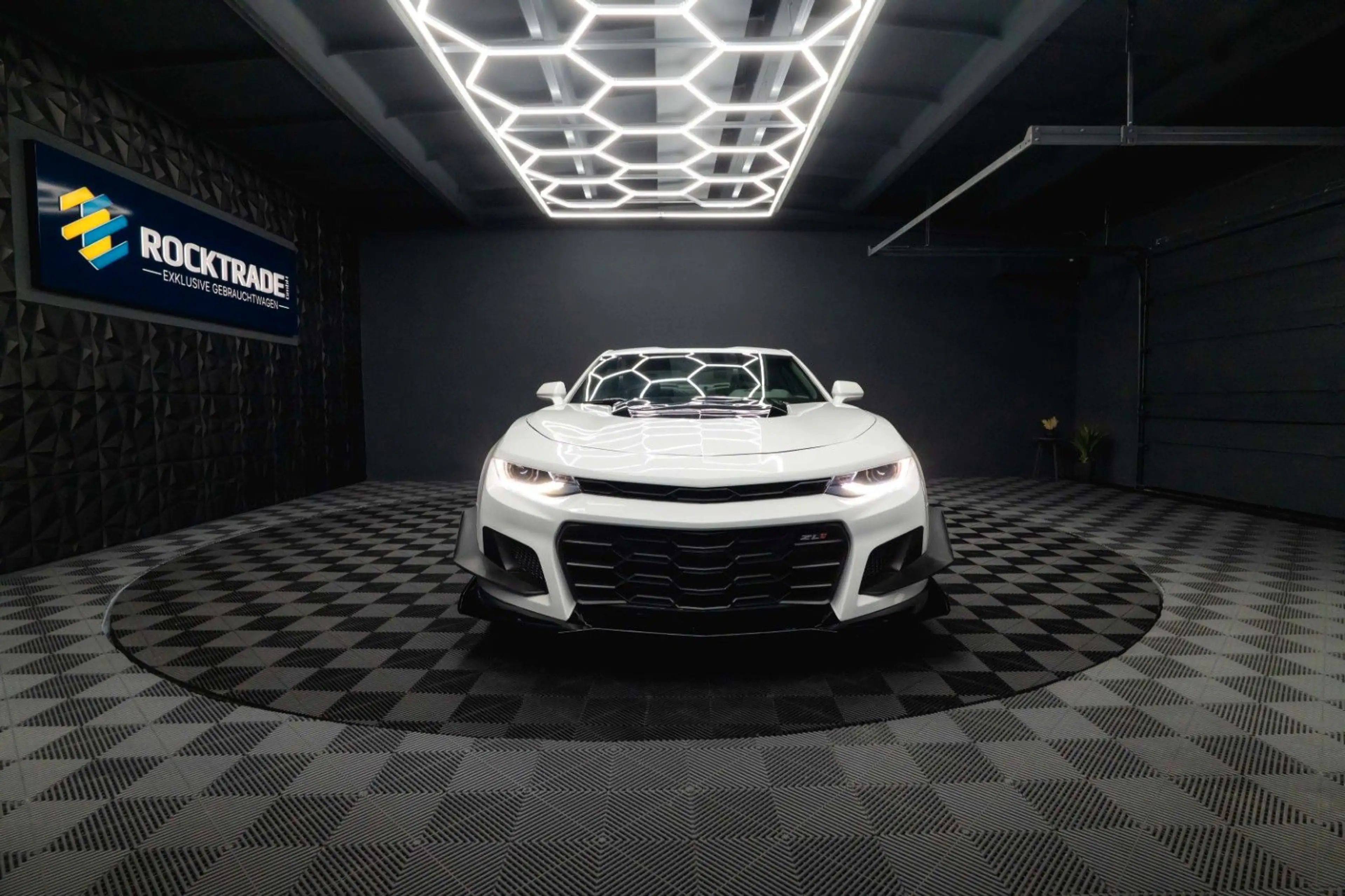 Chevrolet Camaro 2.0 Turbo Coupe ZL1 Package *CarPlay*LED* — photo 4