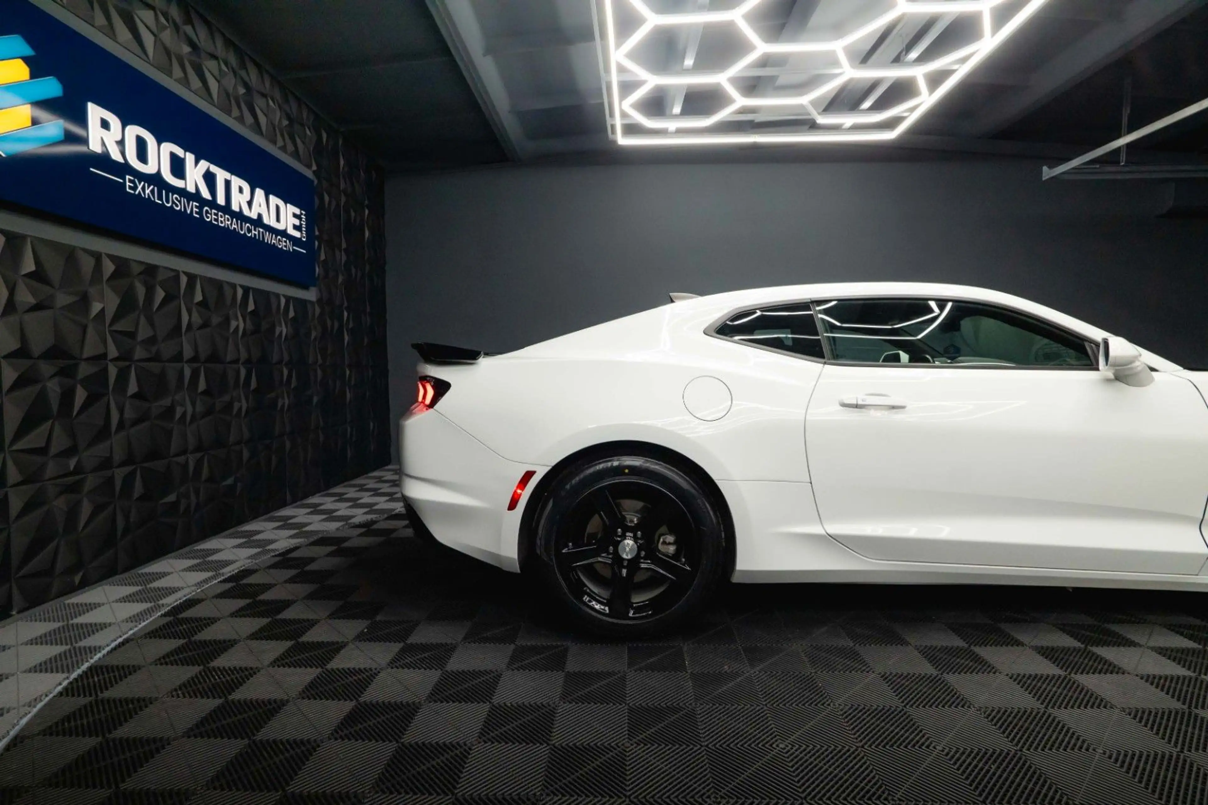 Chevrolet Camaro 2.0 Turbo Coupe ZL1 Package *CarPlay*LED* — photo 10