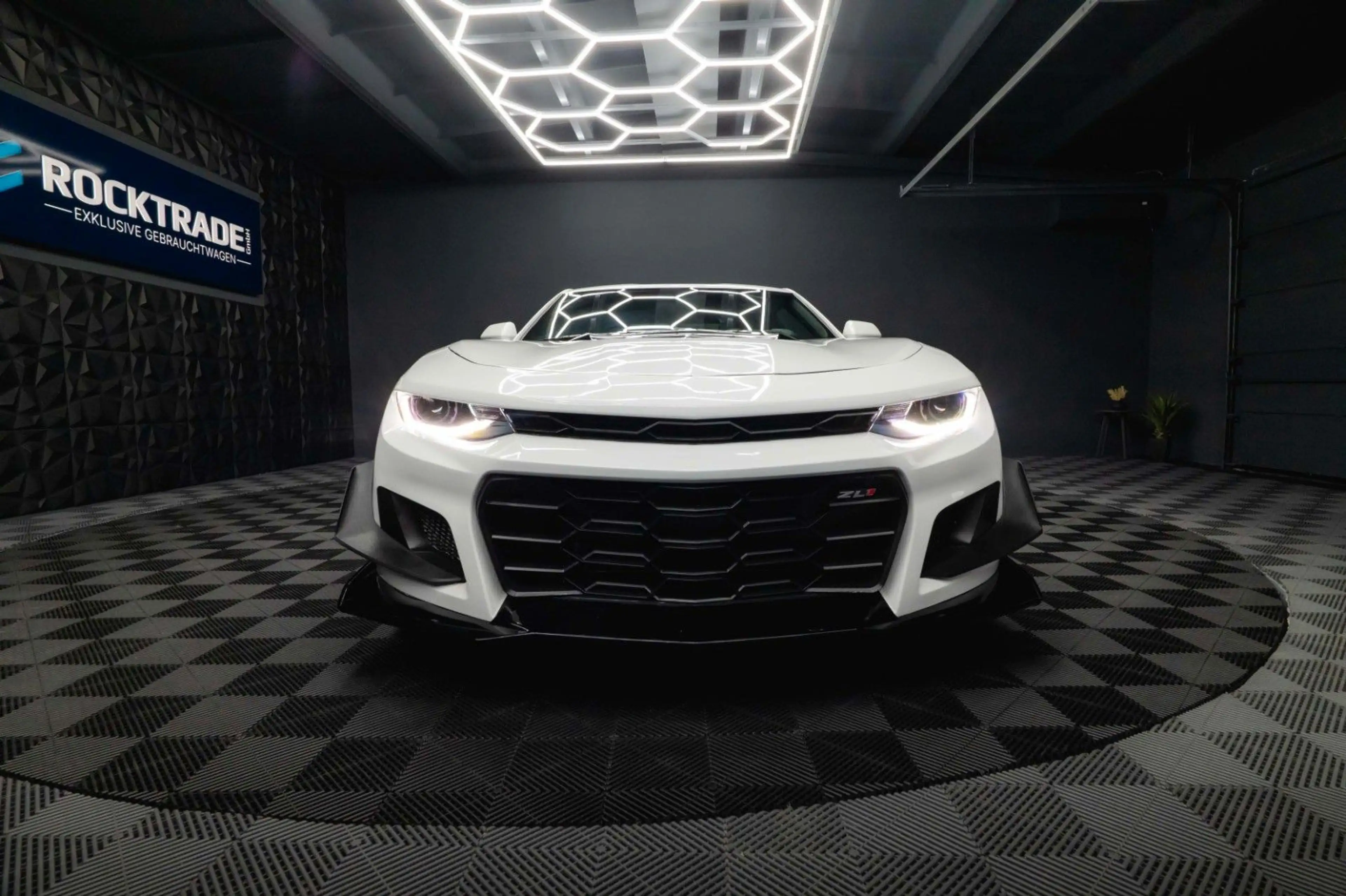 Chevrolet Camaro 2.0 Turbo Coupe ZL1 Package *CarPlay*LED* — photo 5