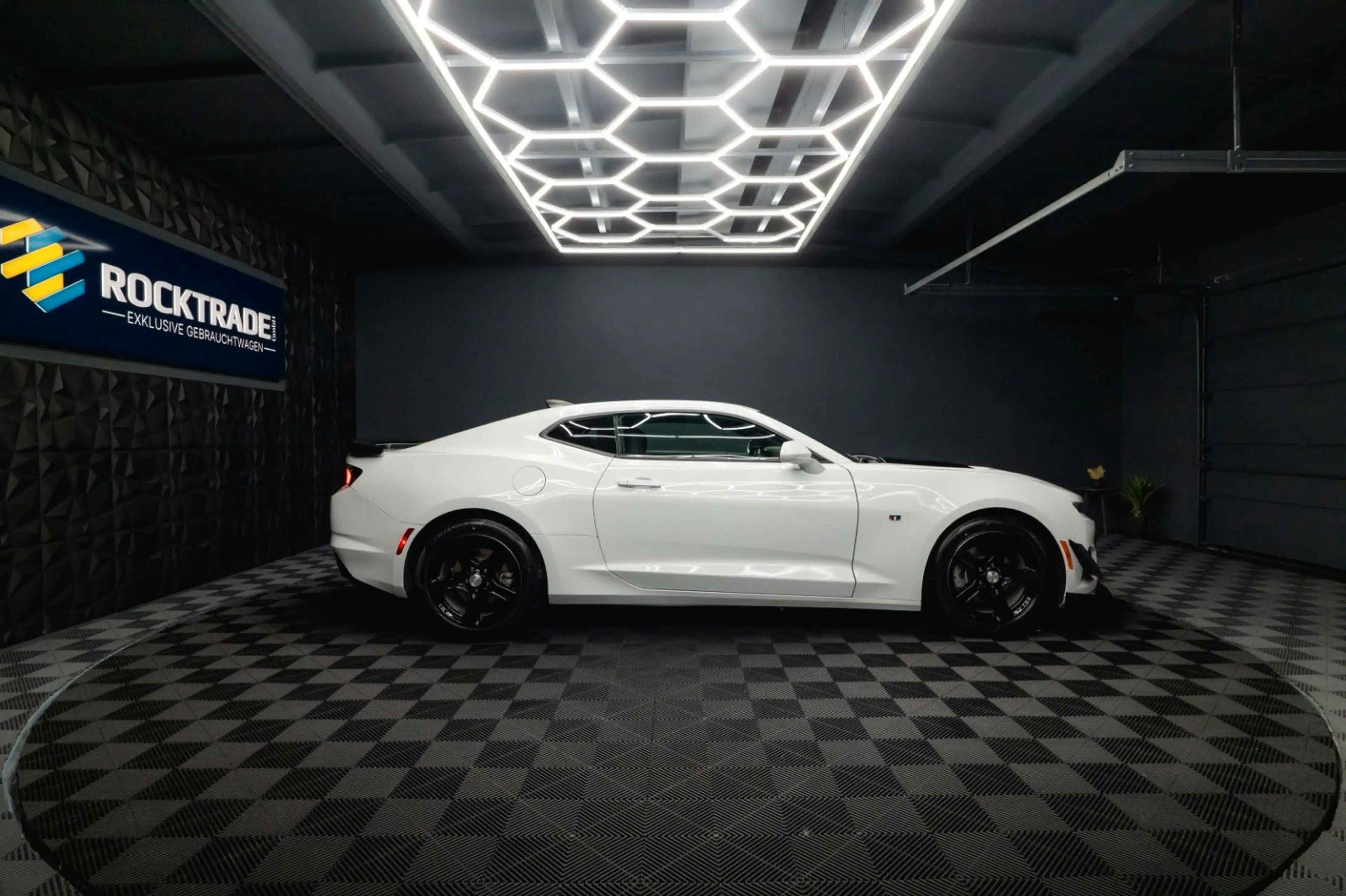 Chevrolet Camaro 2.0 Turbo Coupe ZL1 Package *CarPlay*LED* — photo 9
