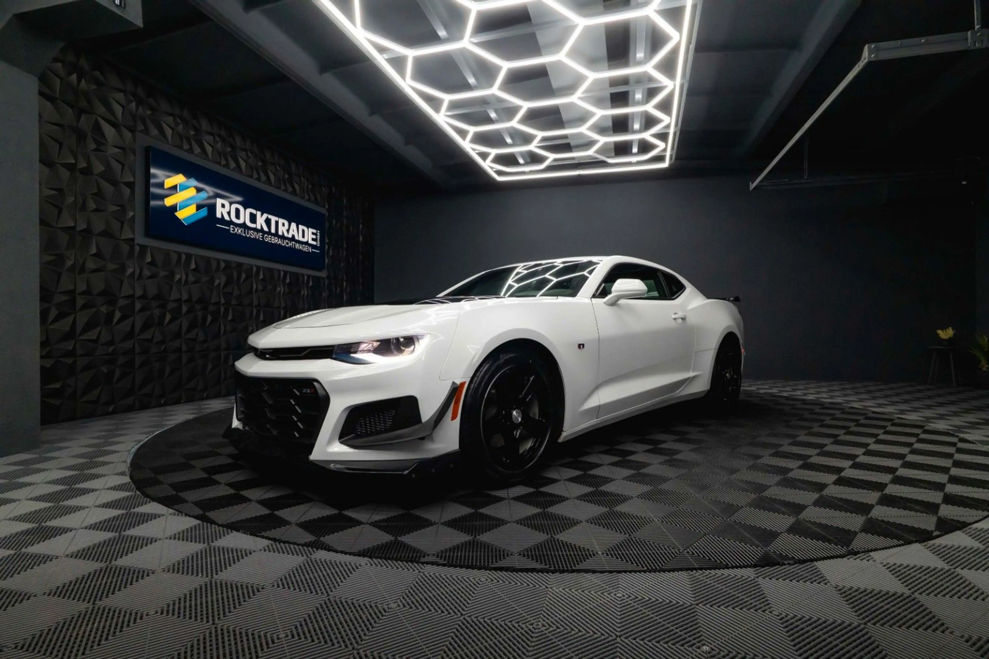 Chevrolet Camaro 2.0 Turbo Coupe ZL1 Package *CarPlay*LED*