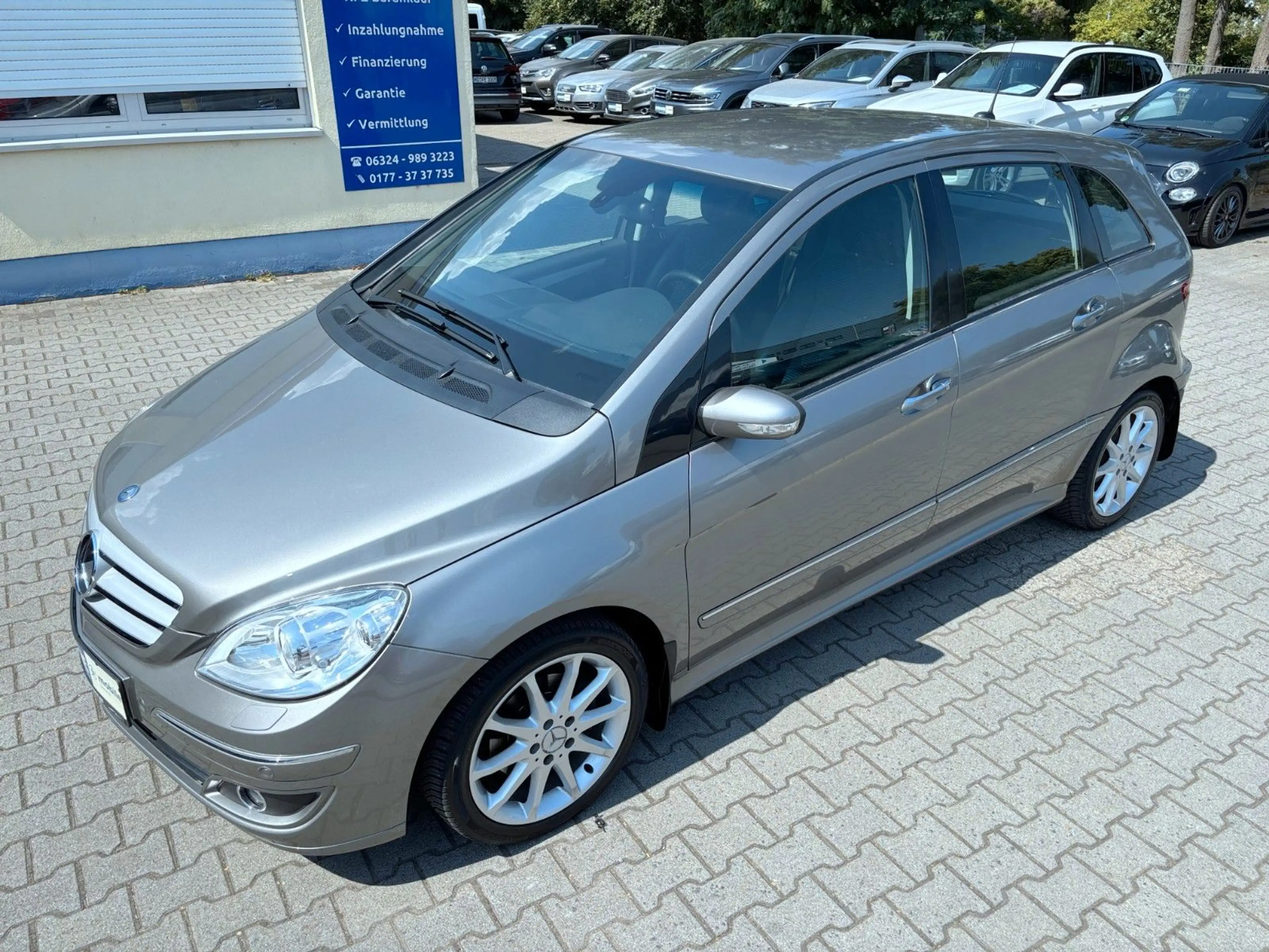 Mercedes-Benz B 200 Sport-Paket*Auto*T-Leder*Xenon*PDC*1-Hand* — photo 10