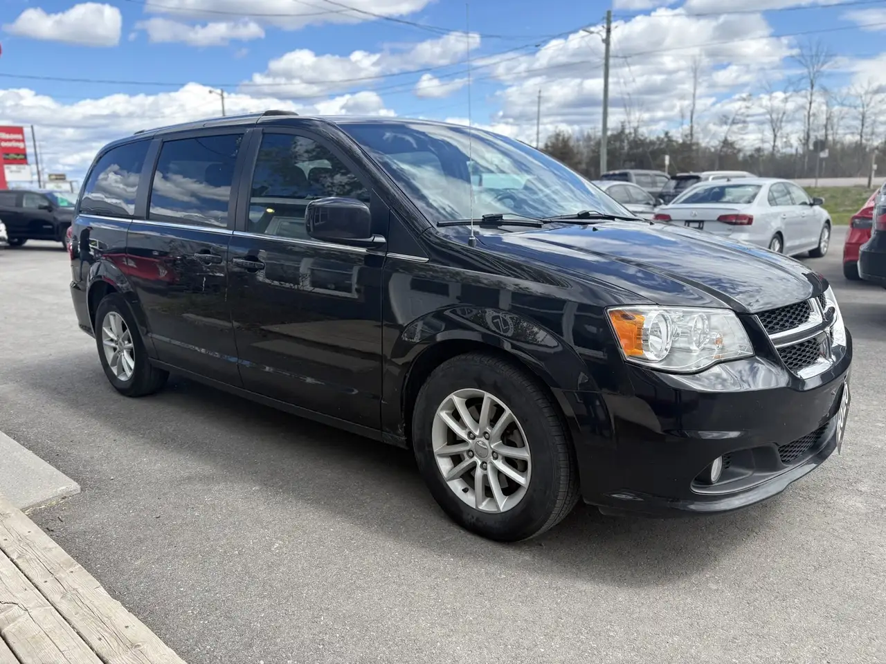 Dodge Grand Caravan снимка Dodge Grand Caravan