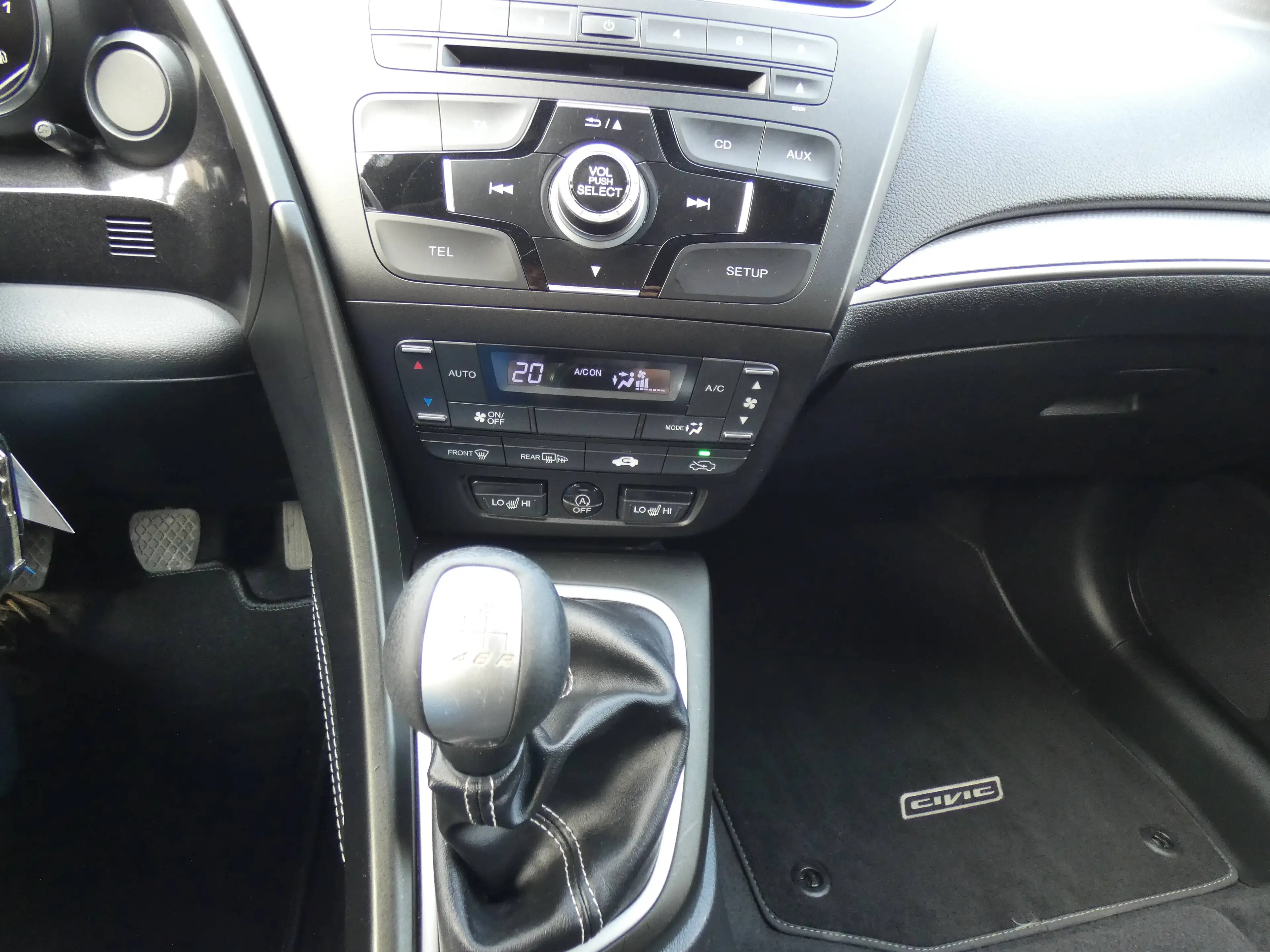 Honda Civic 1.4 Comfort — photo 13