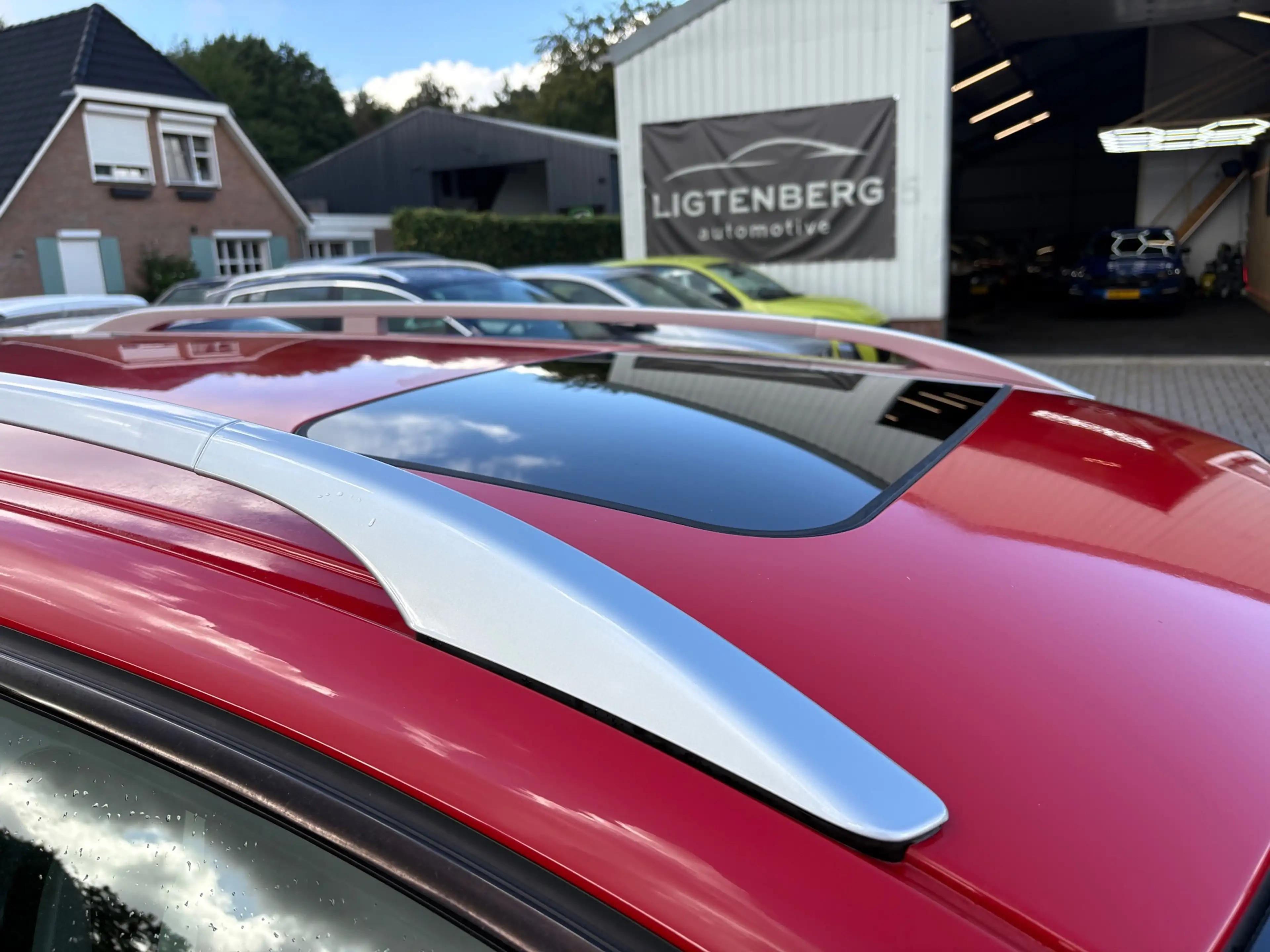 Volvo V70 2.5T RDesign CARPLAY/PDC/CAMERA/PANO/STOELVERW/NAP — photo 8
