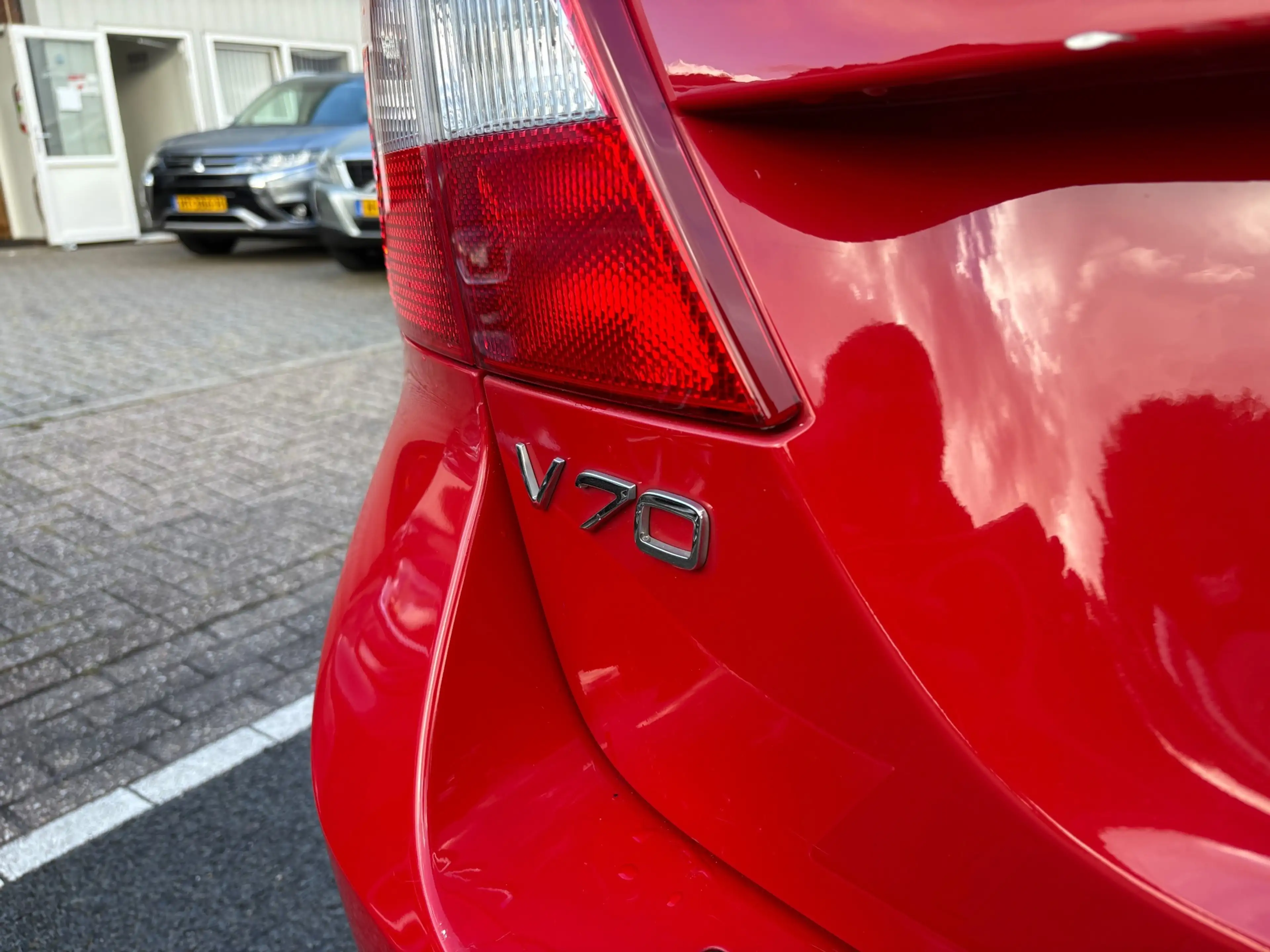 Volvo V70 2.5T RDesign CARPLAY/PDC/CAMERA/PANO/STOELVERW/NAP — photo 30