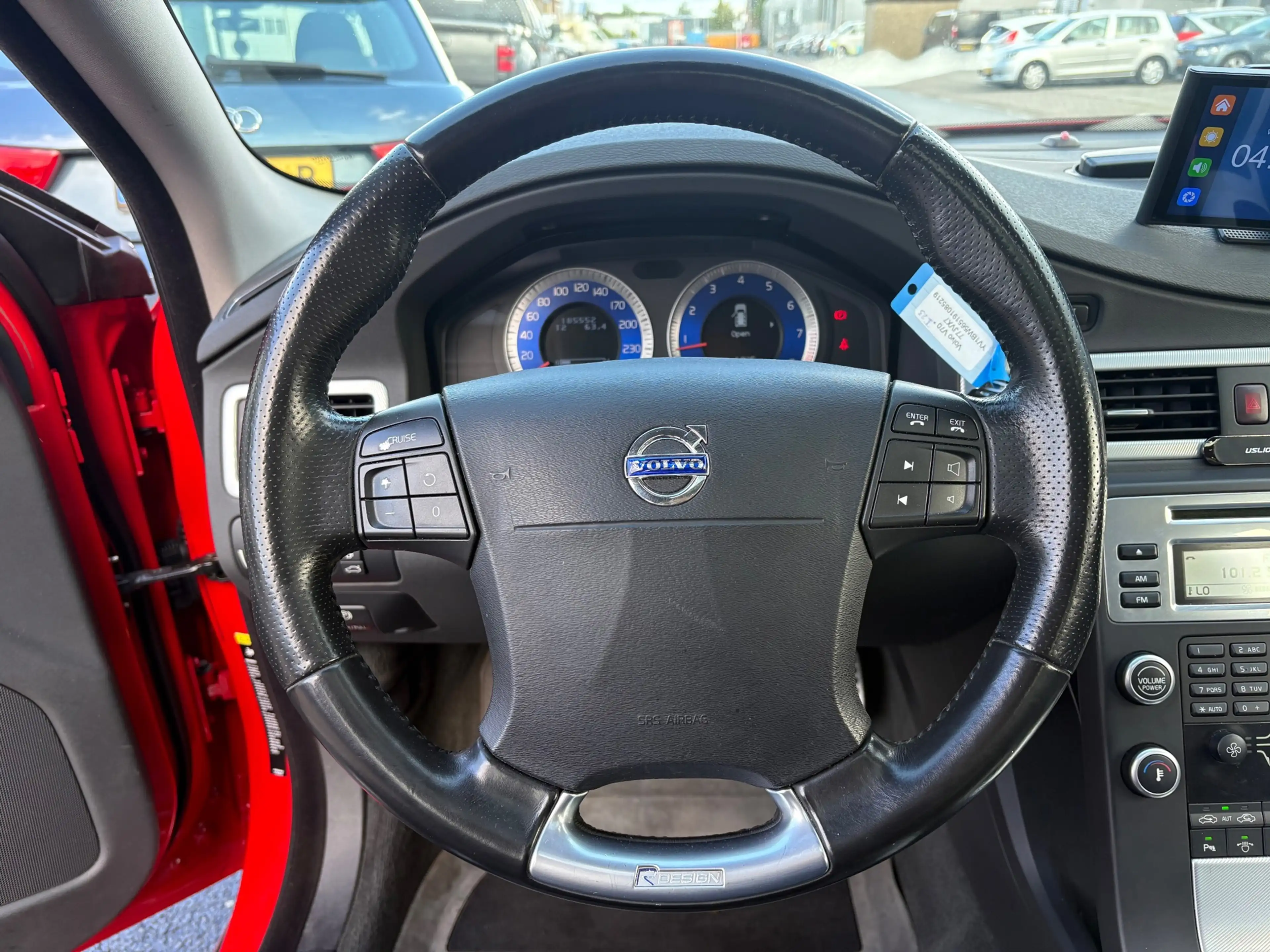 Volvo V70 2.5T RDesign CARPLAY/PDC/CAMERA/PANO/STOELVERW/NAP — photo 18