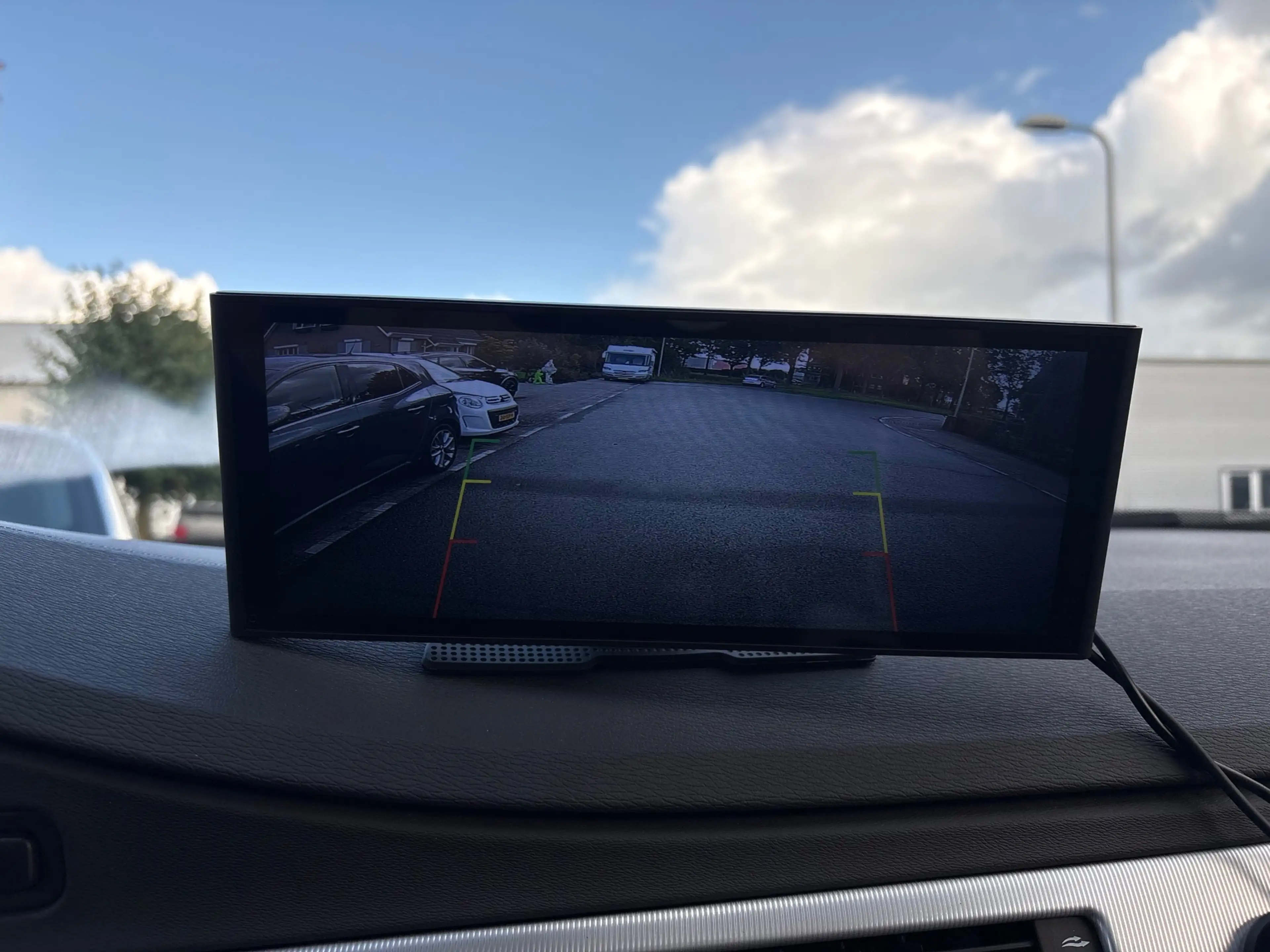 Volvo V70 2.5T RDesign CARPLAY/PDC/CAMERA/PANO/STOELVERW/NAP — photo 7