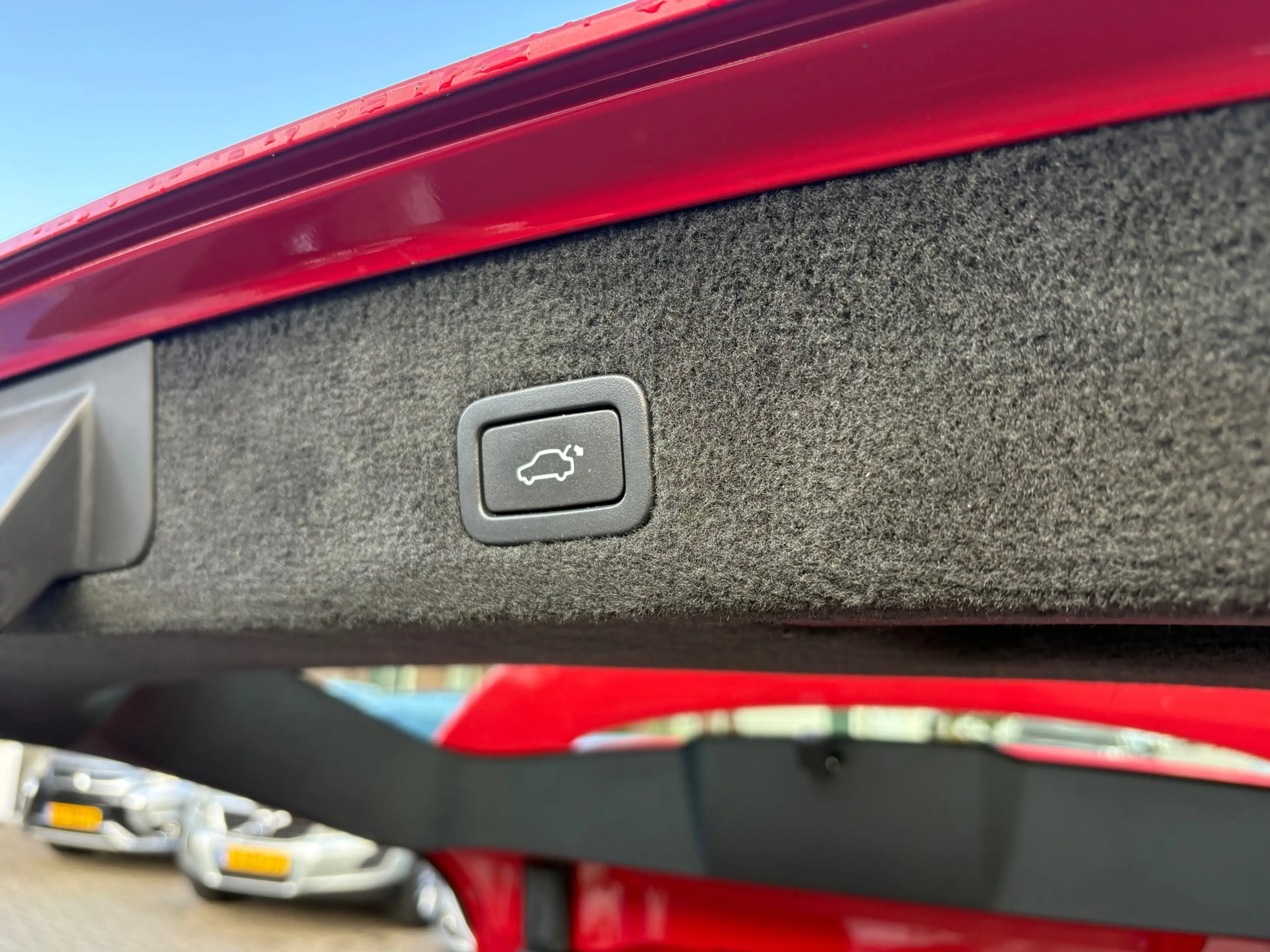Volvo V70 2.5T RDesign CARPLAY/PDC/CAMERA/PANO/STOELVERW/NAP — photo 14