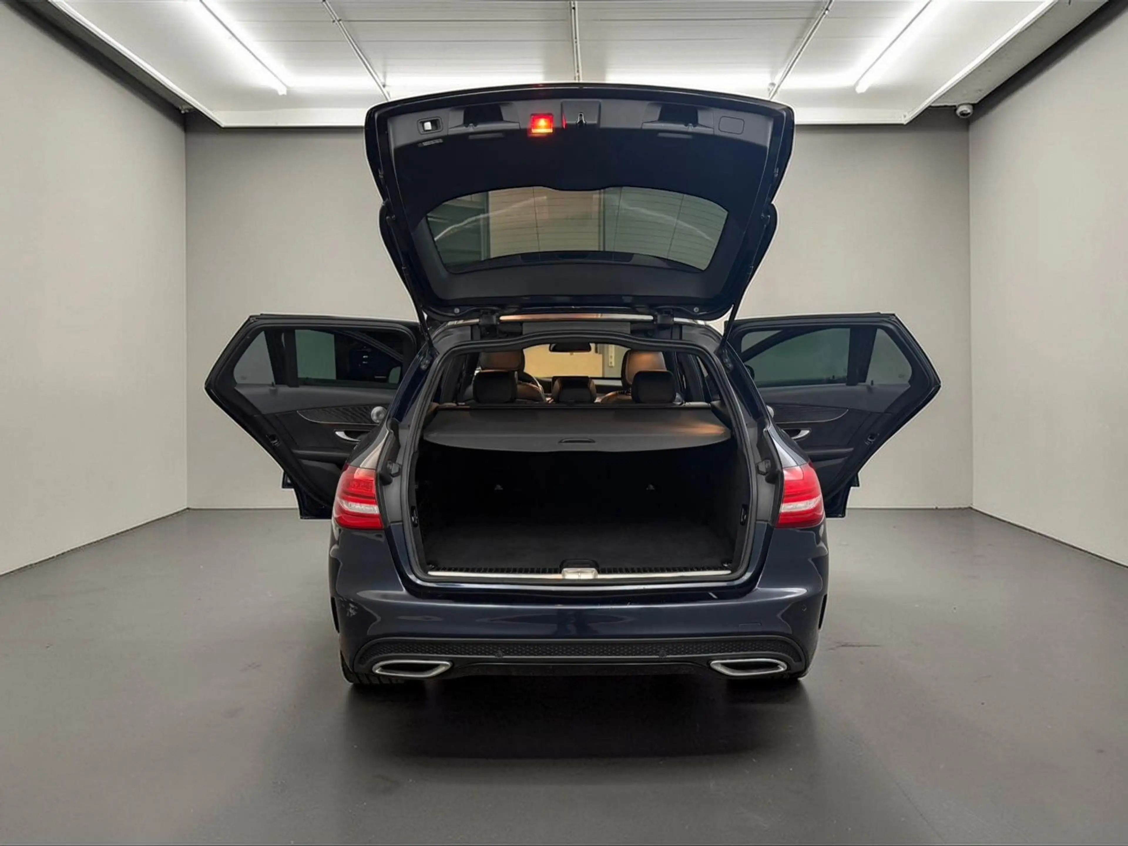 Mercedes-Benz C 250 T  d 4M AMG-LINE*DISTR*BURME*AHK*MEMO*TOP — photo 14