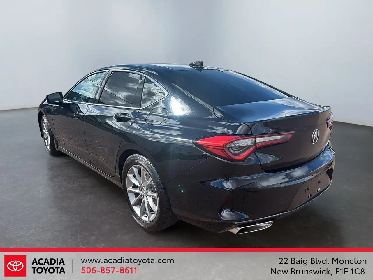 Acura TLX снимка Acura TLX