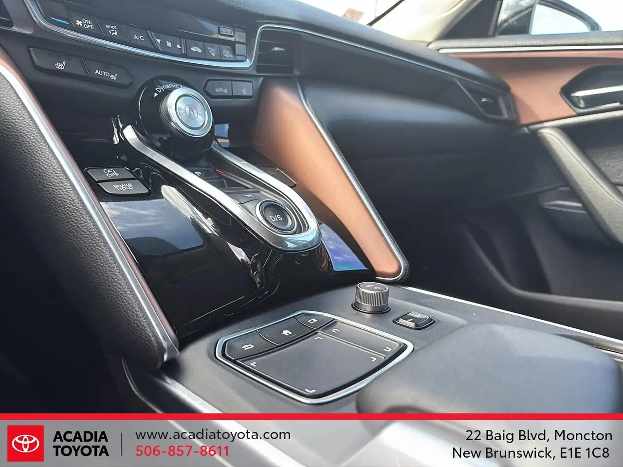 Acura TLX снимка Acura TLX