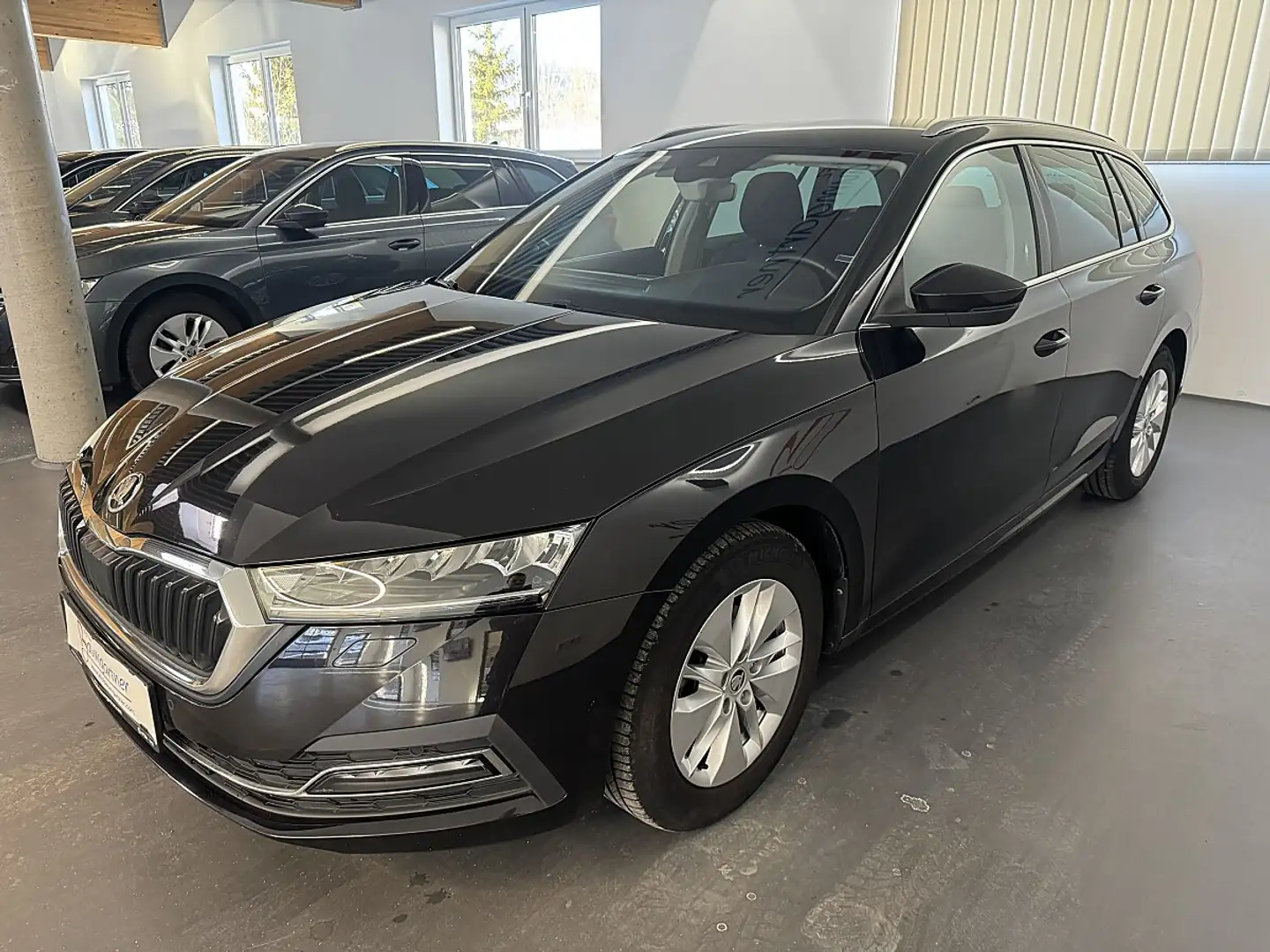 Skoda Octavia Combi 2,0 TDI *LED*NAVI*Sitzheizung*Virtual Coc... Schwarz - 2