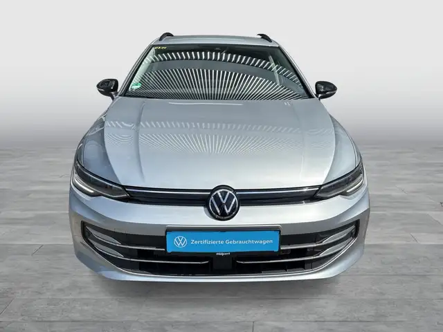 Volkswagen Golf view 8
