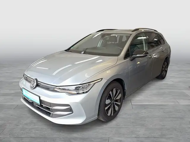 Volkswagen Golf view 2