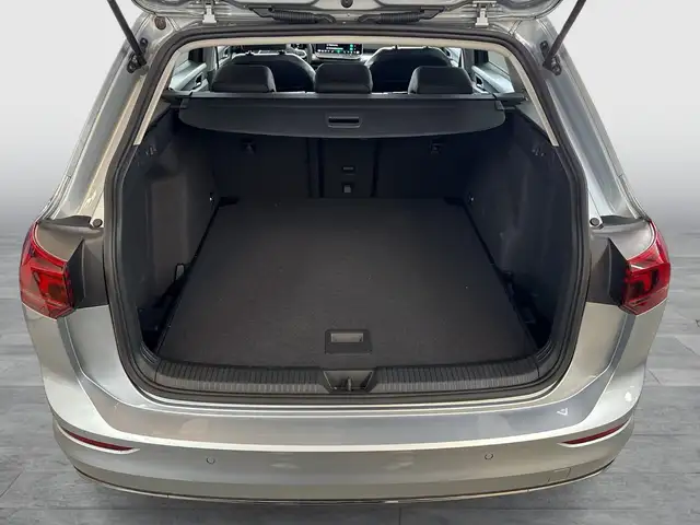 Volkswagen Golf view 20