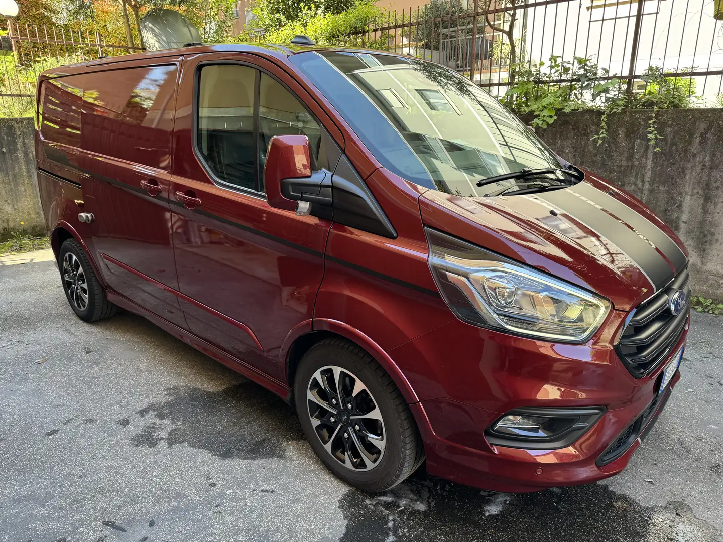 Ford Transit Custom Sport Rosso - 2