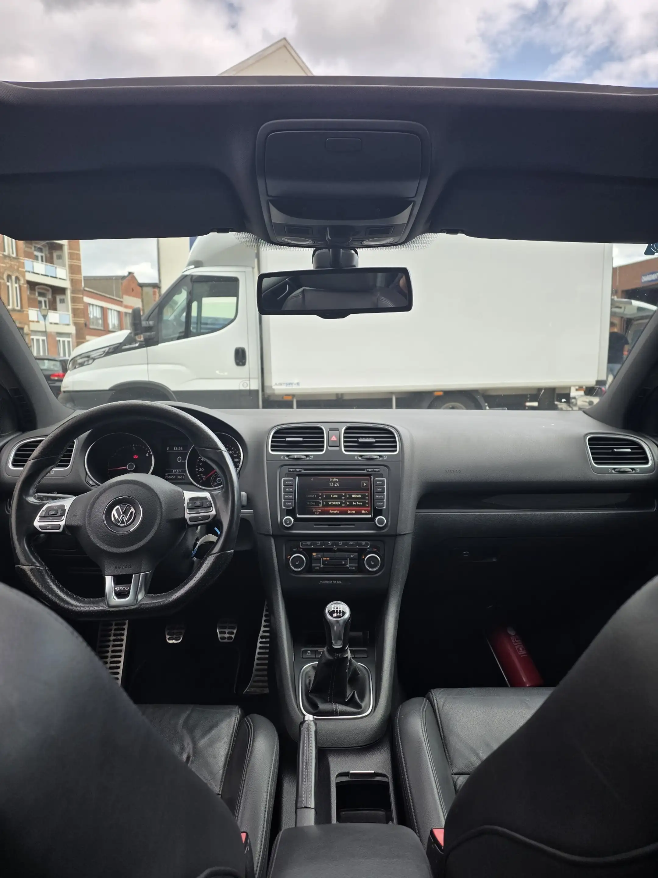 Volkswagen Golf GTD Golf 2.0 TDi DPF — photo 12