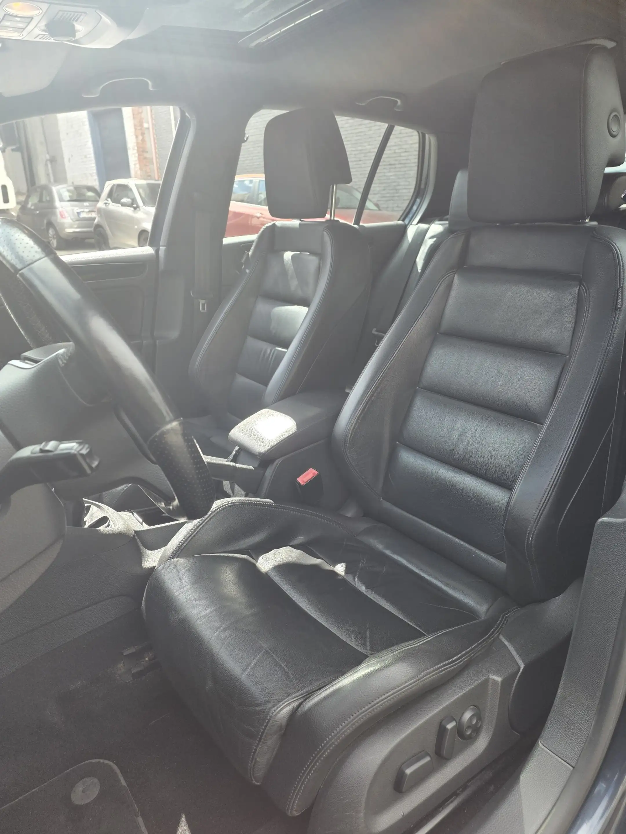 Volkswagen Golf GTD Golf 2.0 TDi DPF — photo 15