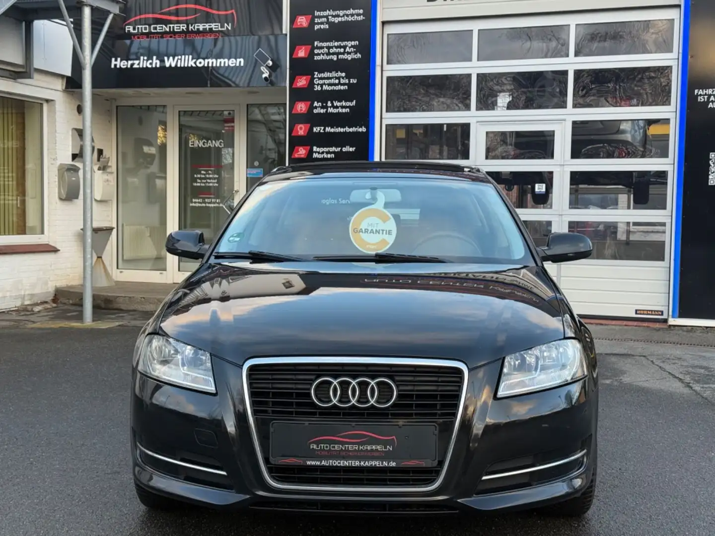 Audi A3 Sportback 1.6 Attraction (PANO-NAVI-KLIMA) Schwarz - 2