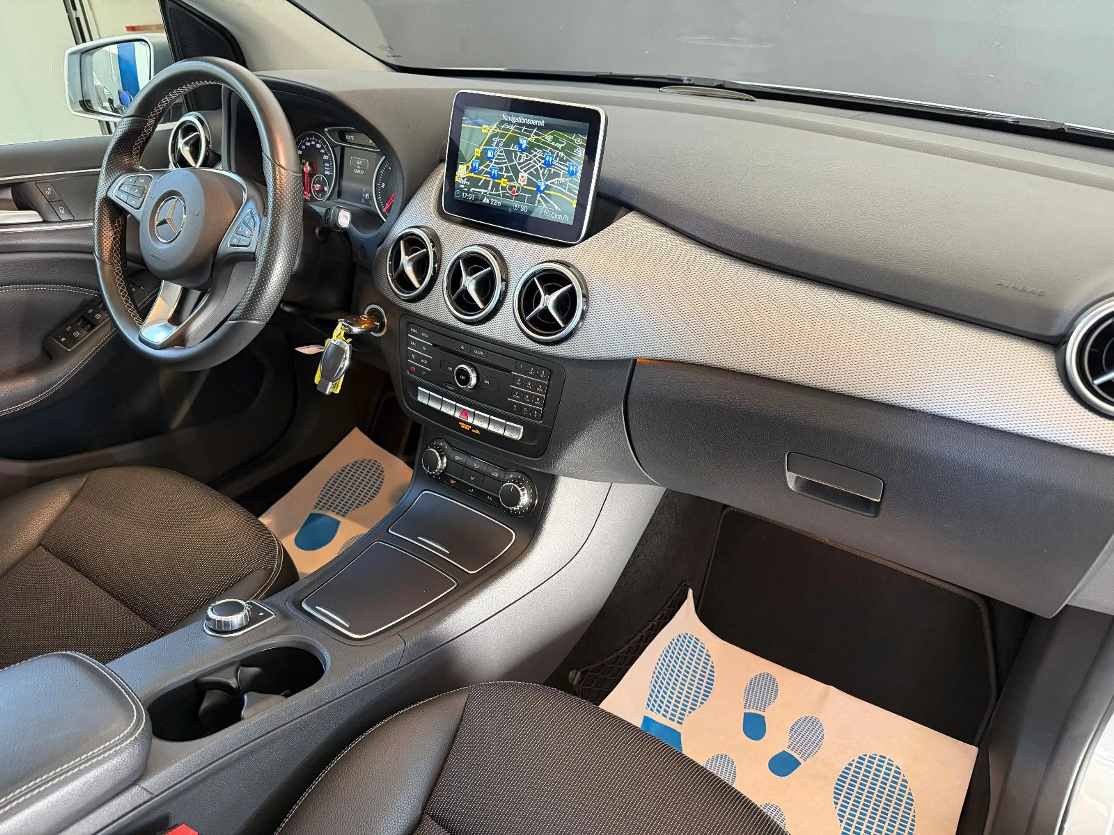 Mercedes-Benz B 180 CDI/SHZ/NAVI/ 2.Hand/TÜV 01-2028 — photo 13