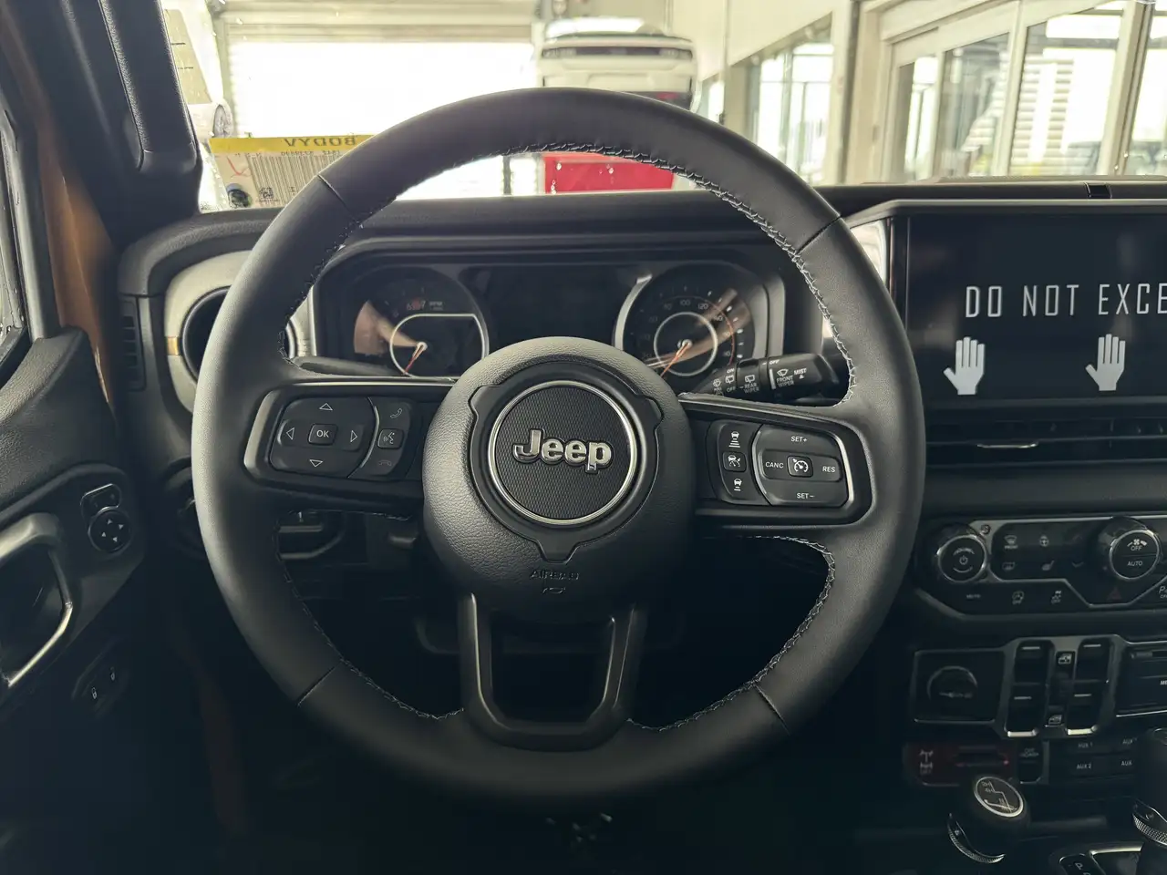 Jeep Wrangler снимка Jeep Wrangler