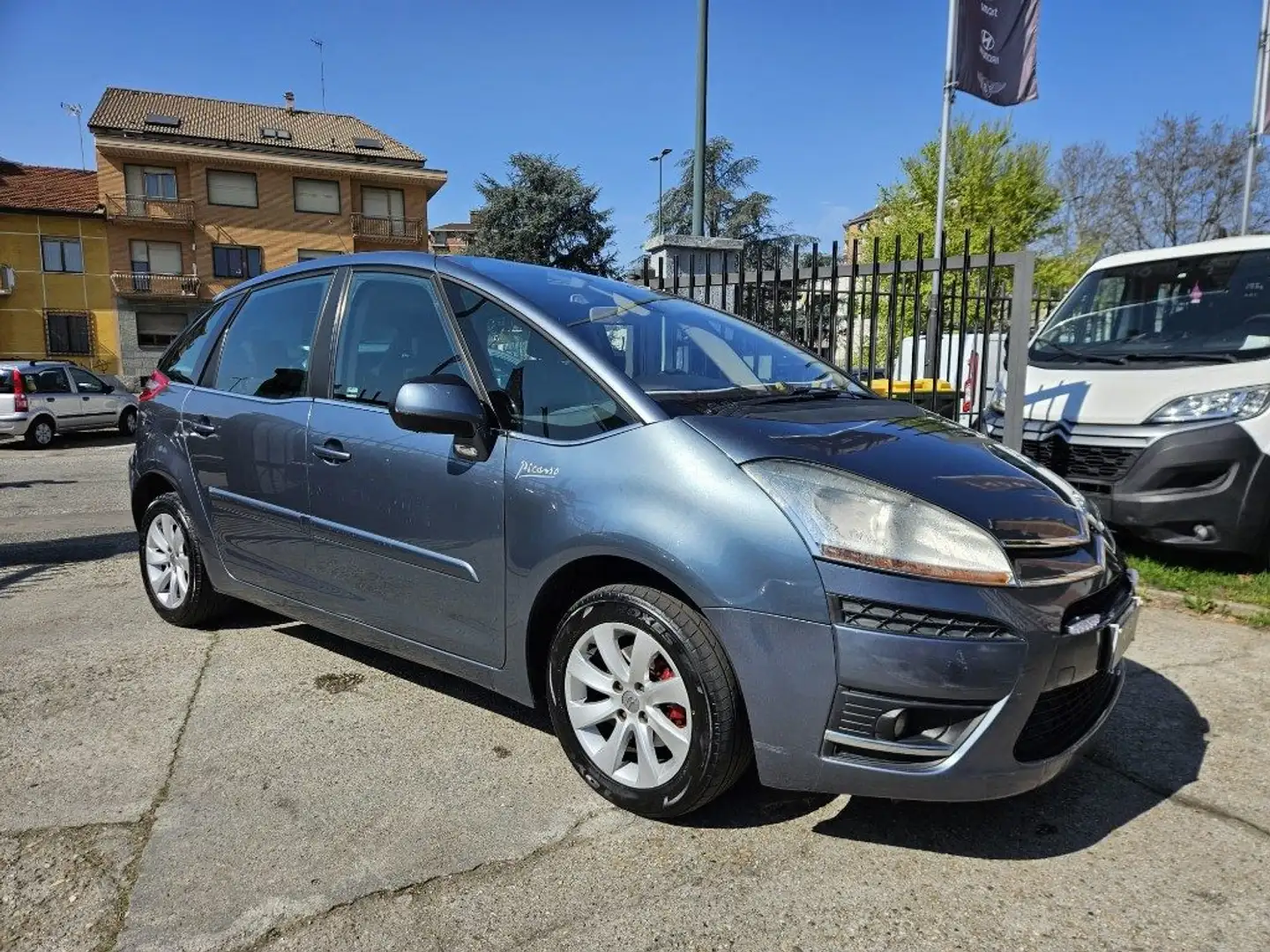 Citroen C4 Picasso 1.6 HDi 110 FAP Classique Gris - 2