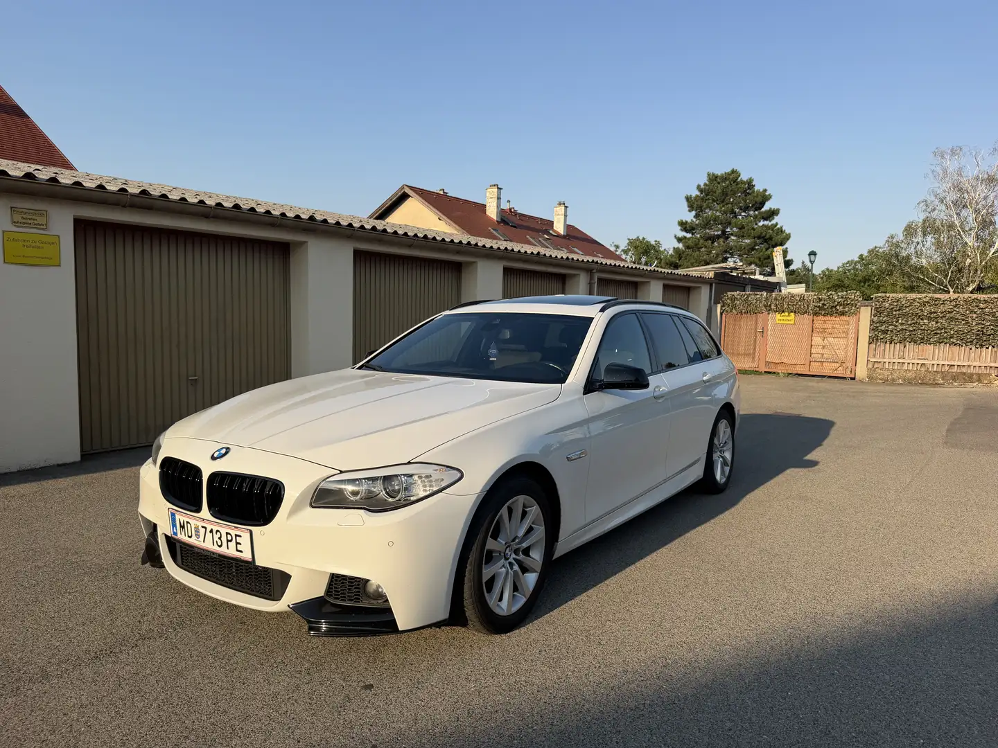 BMW 525 525d xDrive M-Paket Mit AHK - 2