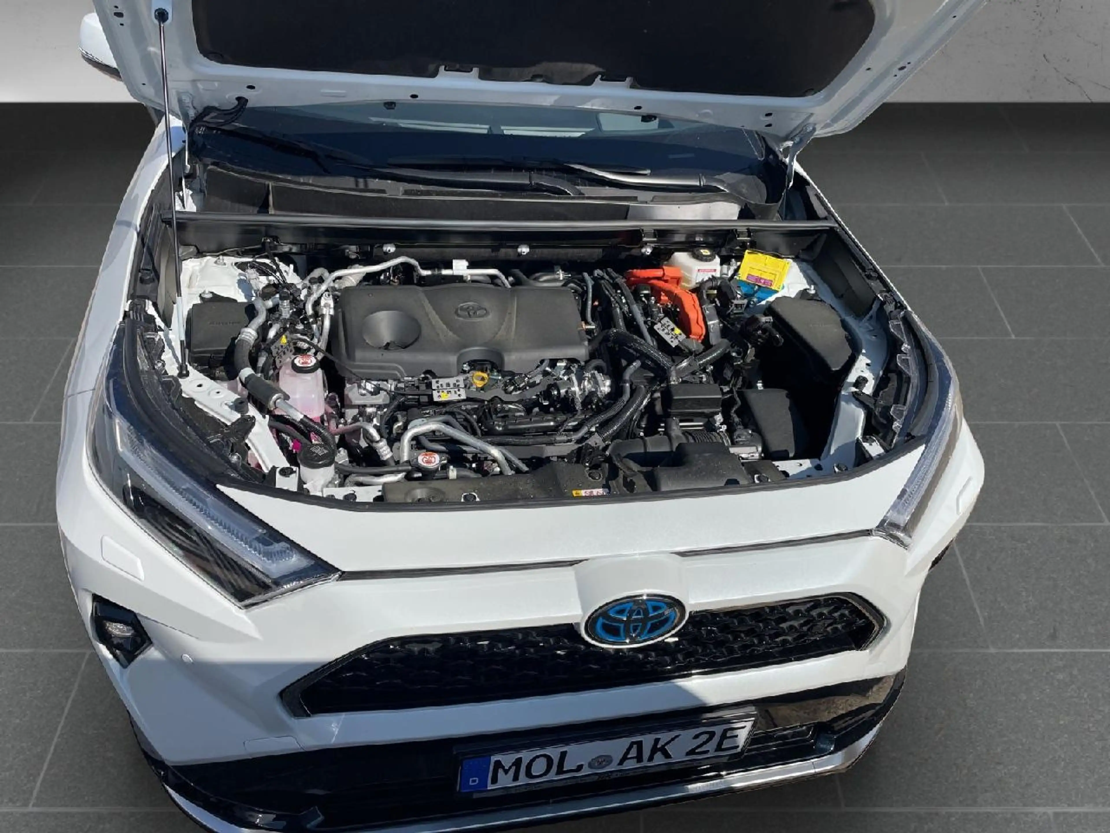 Toyota RAV 4 Plug-in Hybrid 4x4 Teamplayer — photo 13