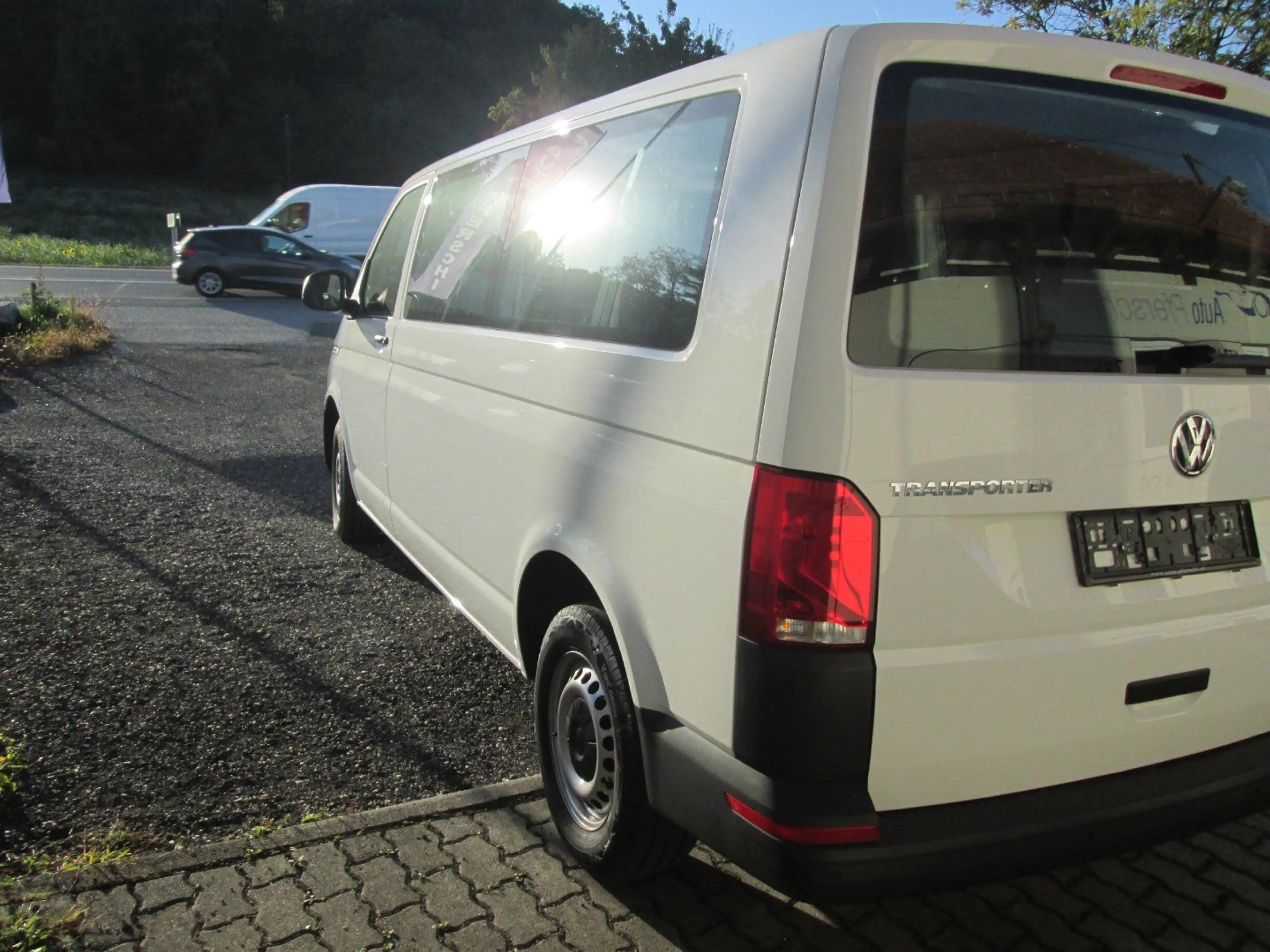 Volkswagen T6.1 Transporter T6.1 2.0 TDI 4Motion Kombi L2H1 — photo 3