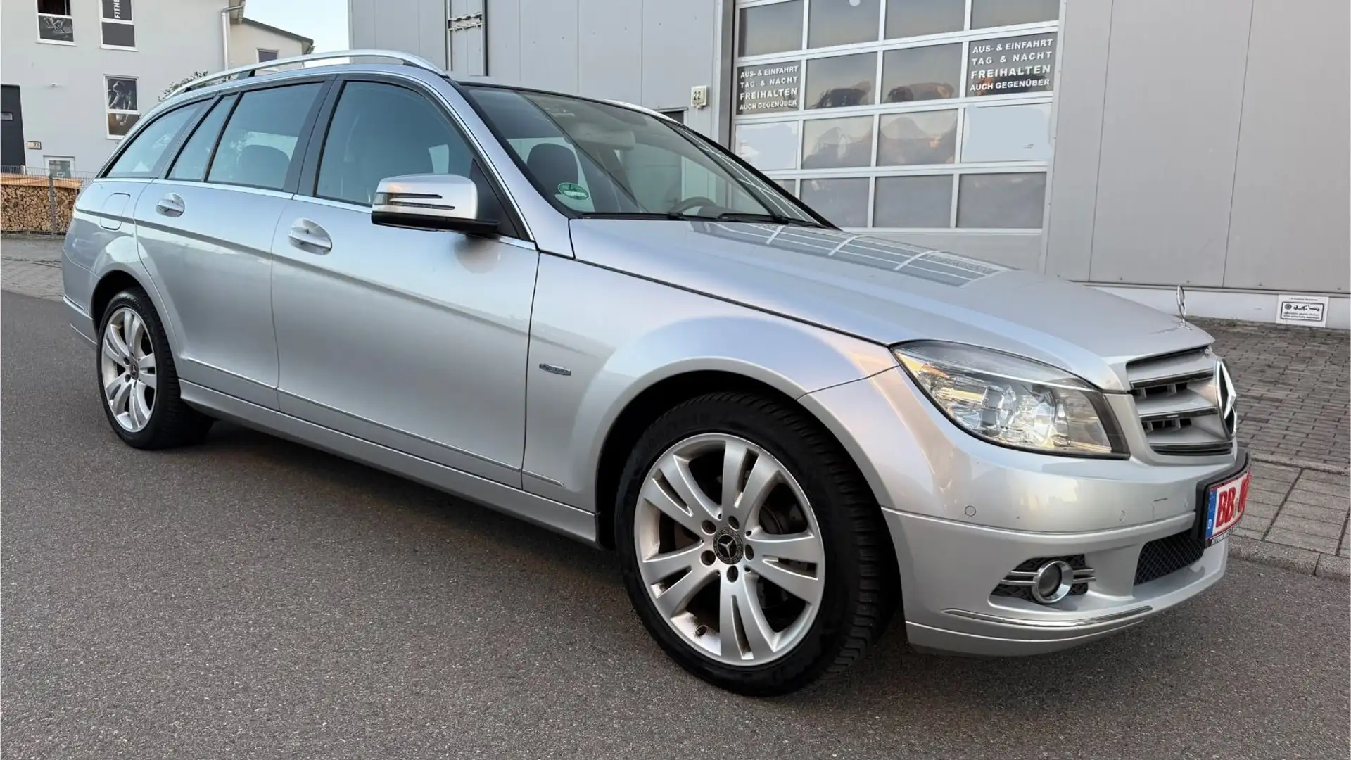 Mercedes-Benz C 220 CDI AUTOMATIK TÜV,LEDER,NAVI,KLIMA,PDC Silber - 2