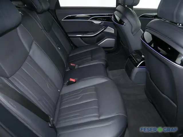 Audi A8 view 7