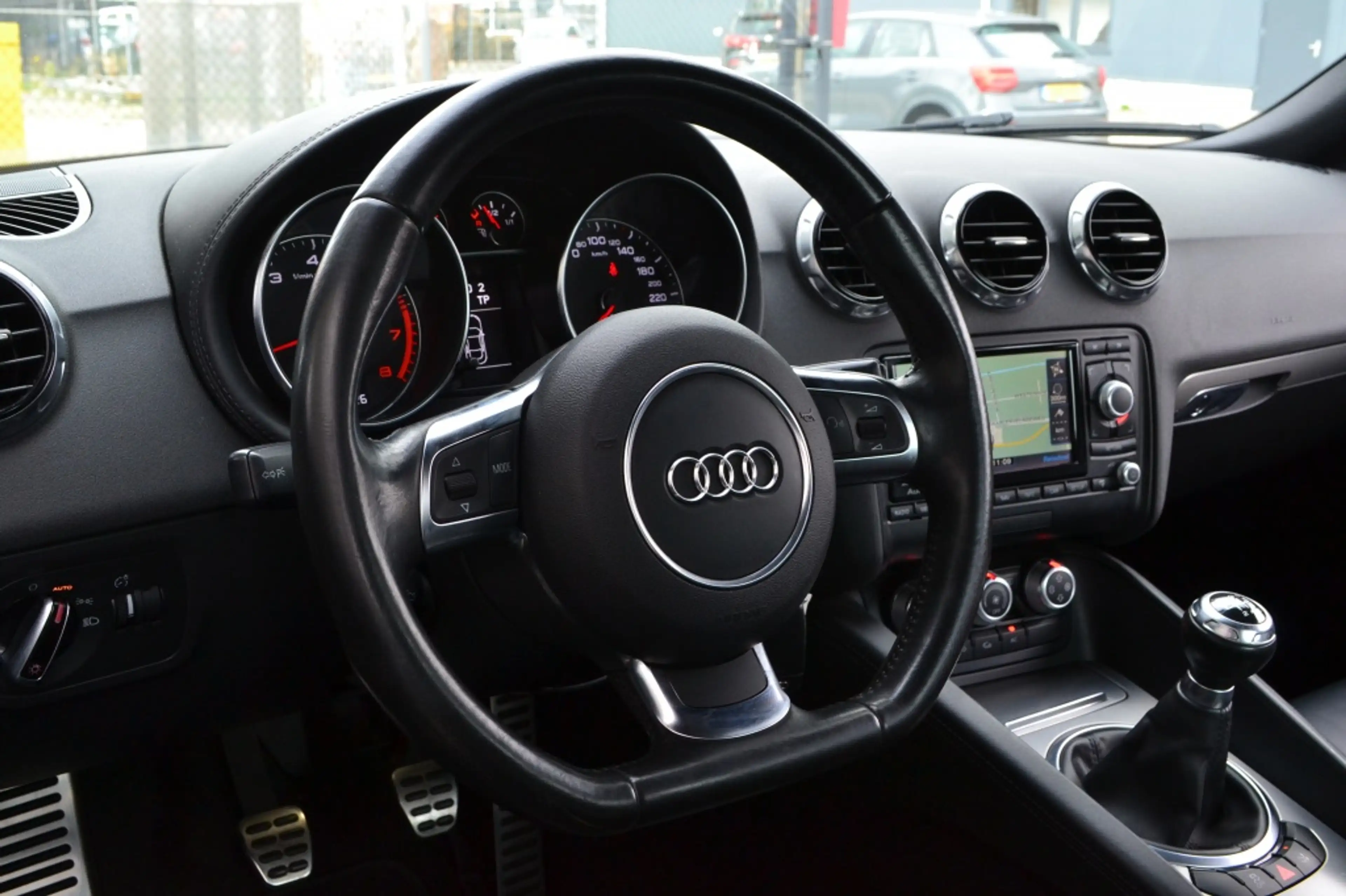 Audi TT 1.8 TFSI Pro Line Leer/Navi/Xenon/19'' — photo 28