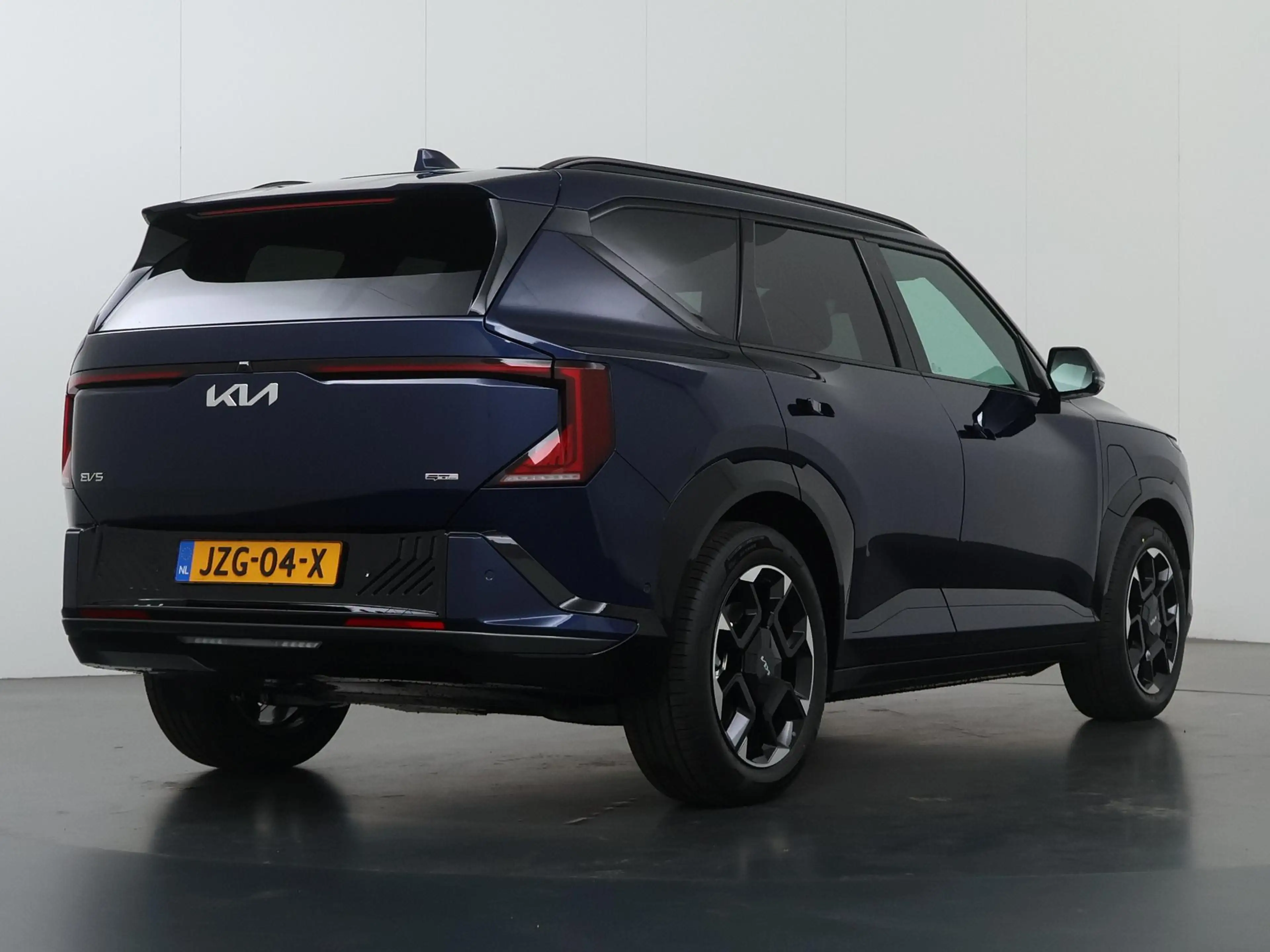 Kia EV5 GT-PlusLine 81.4 kWh | Panoramaschuifdak | Harman — photo 2