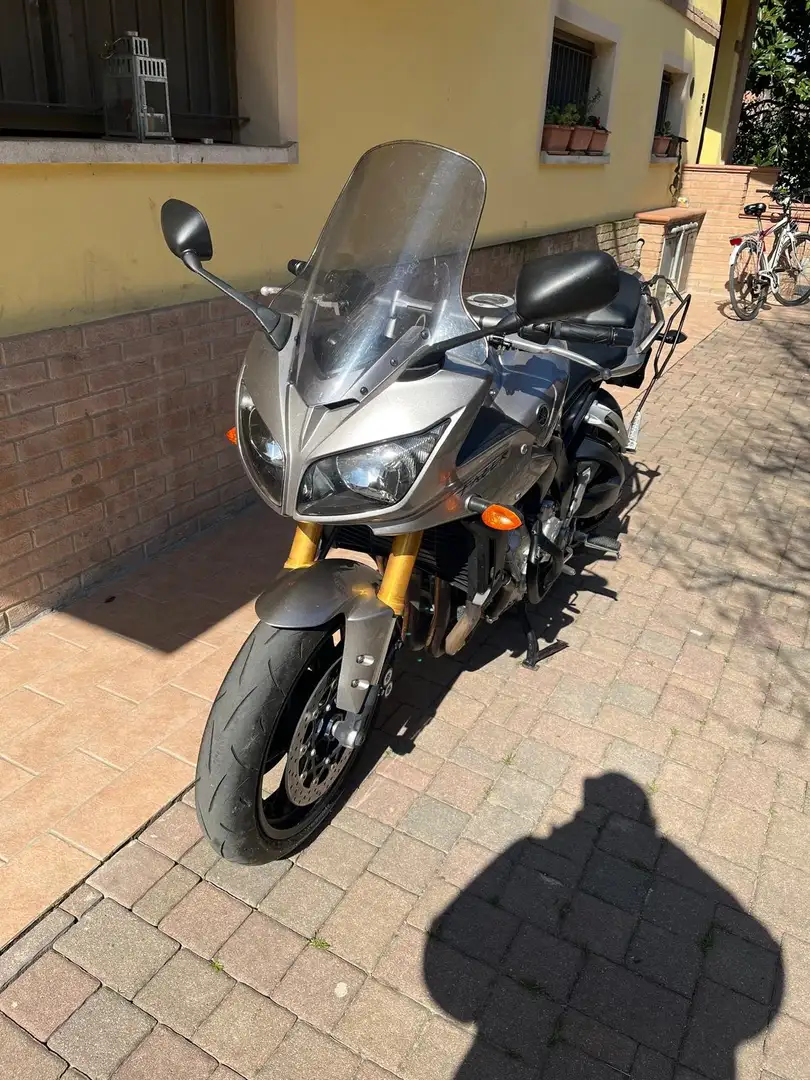 Yamaha FZ 1 FAZER Argintiu - 1