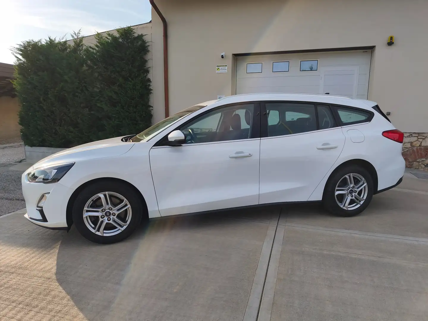 Ford Focus 15 ecoblue Business 88Kw/120cv Wit - 2