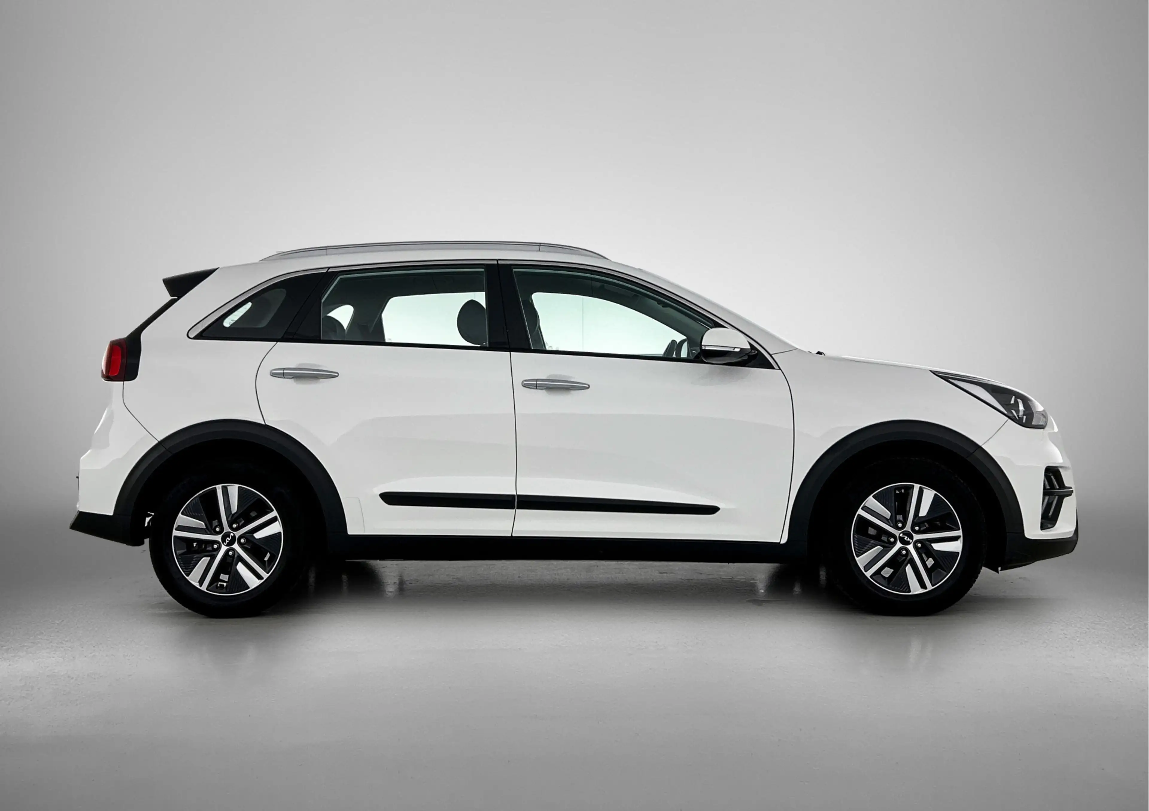 Kia Niro 1.6 GDi Hybrid DynamicLine — photo 12