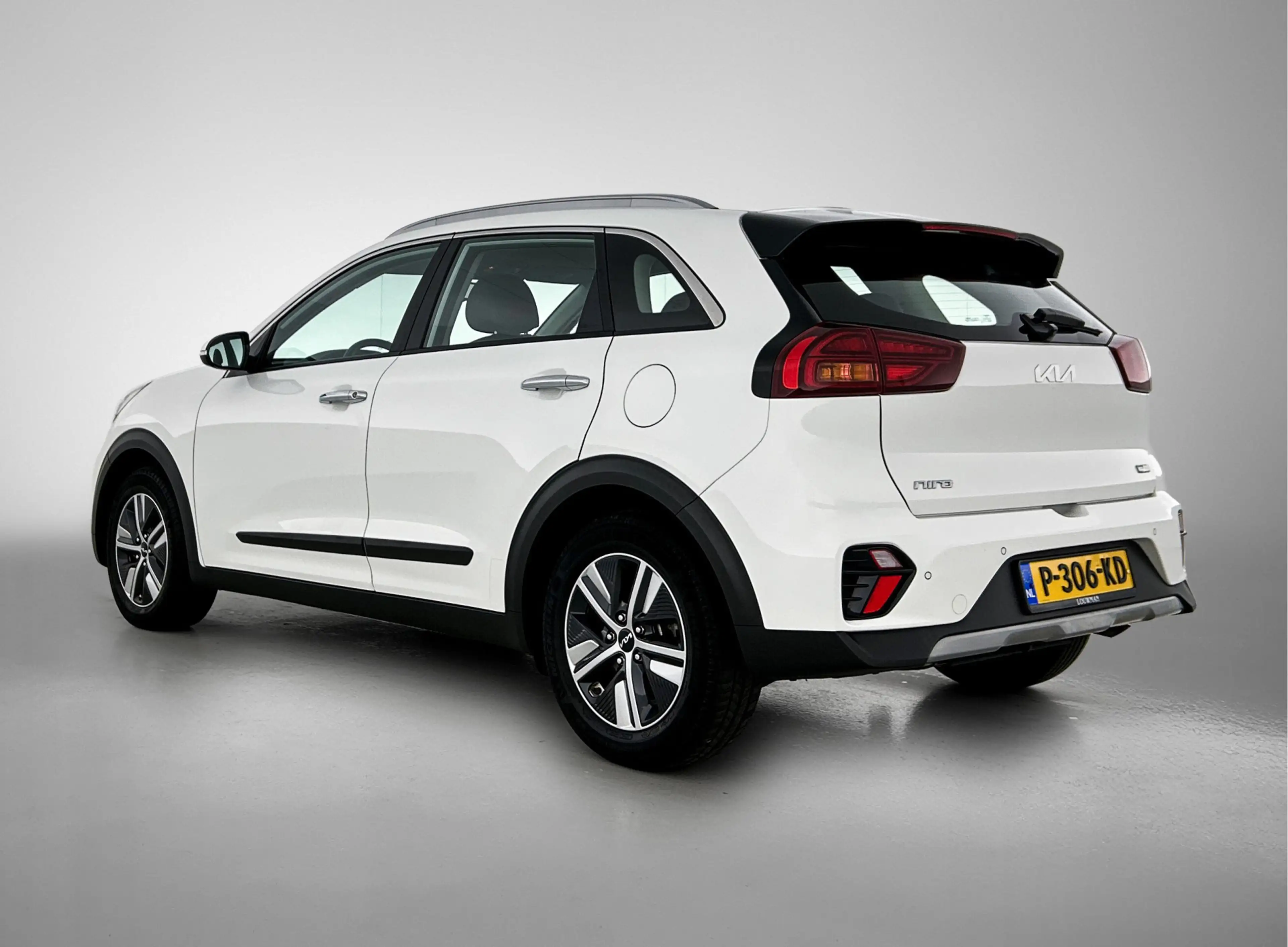 Kia Niro 1.6 GDi Hybrid DynamicLine — photo 2